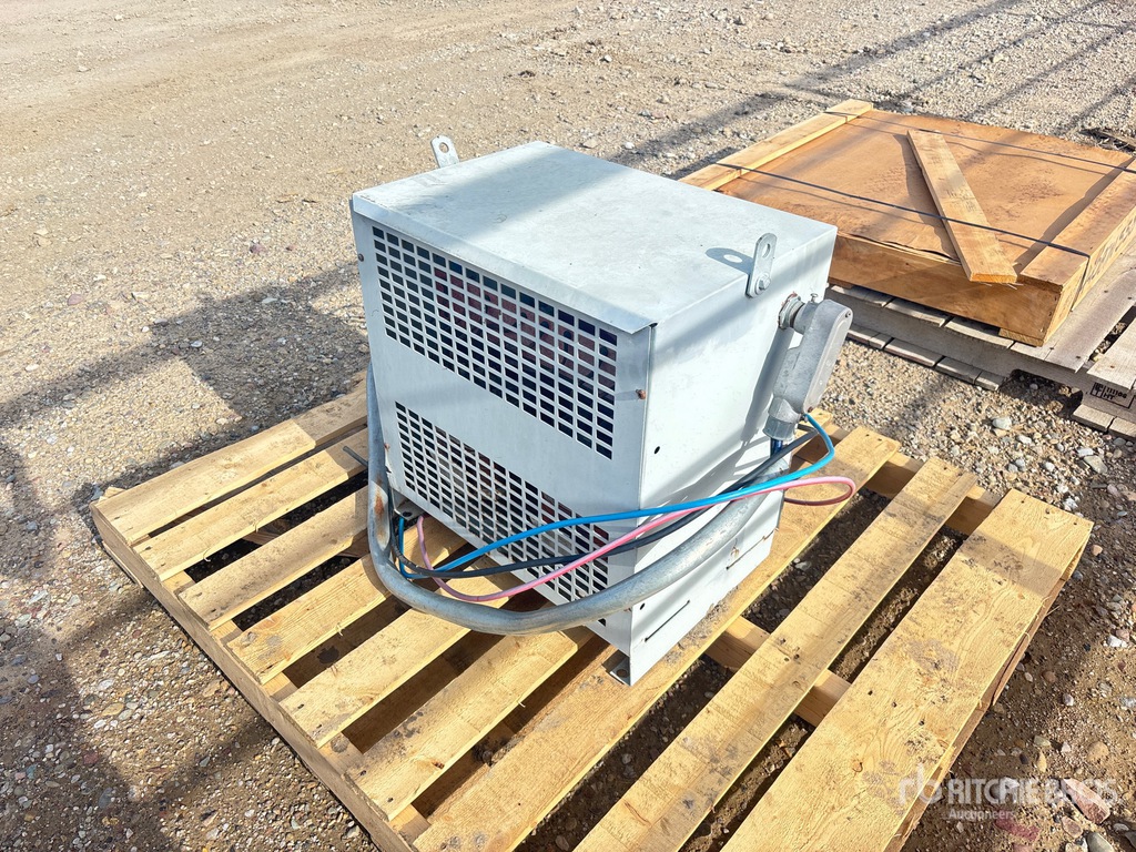 Aspect général with Image, coin arrière droit
