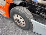 4 Underbody - Truck with Right Steer Tire