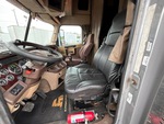 4 Transmision with Seats/armrests