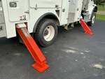 Hydraulics with Stabilizer Cylinders