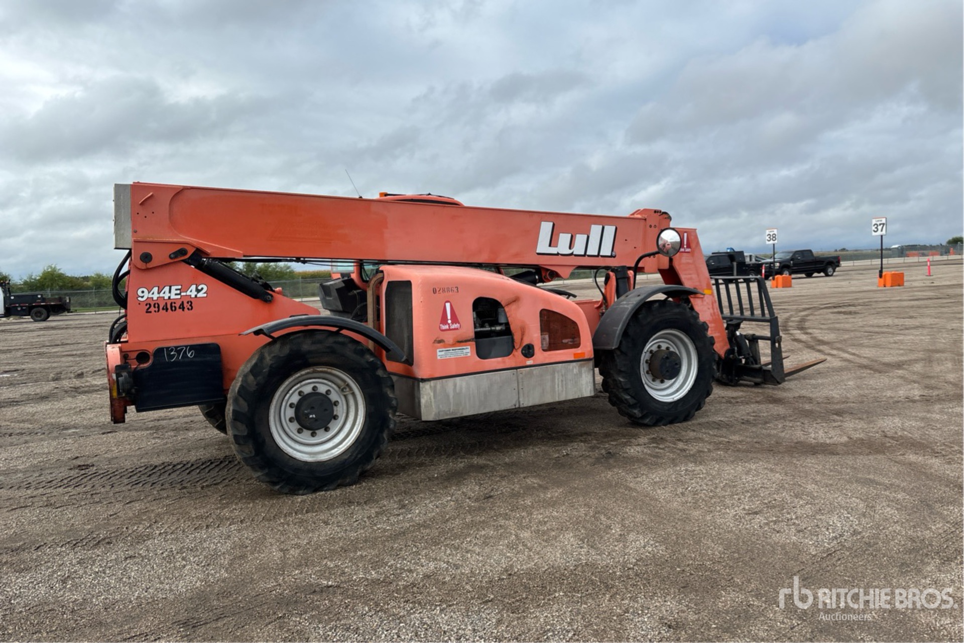 2005 Lull 944E-42