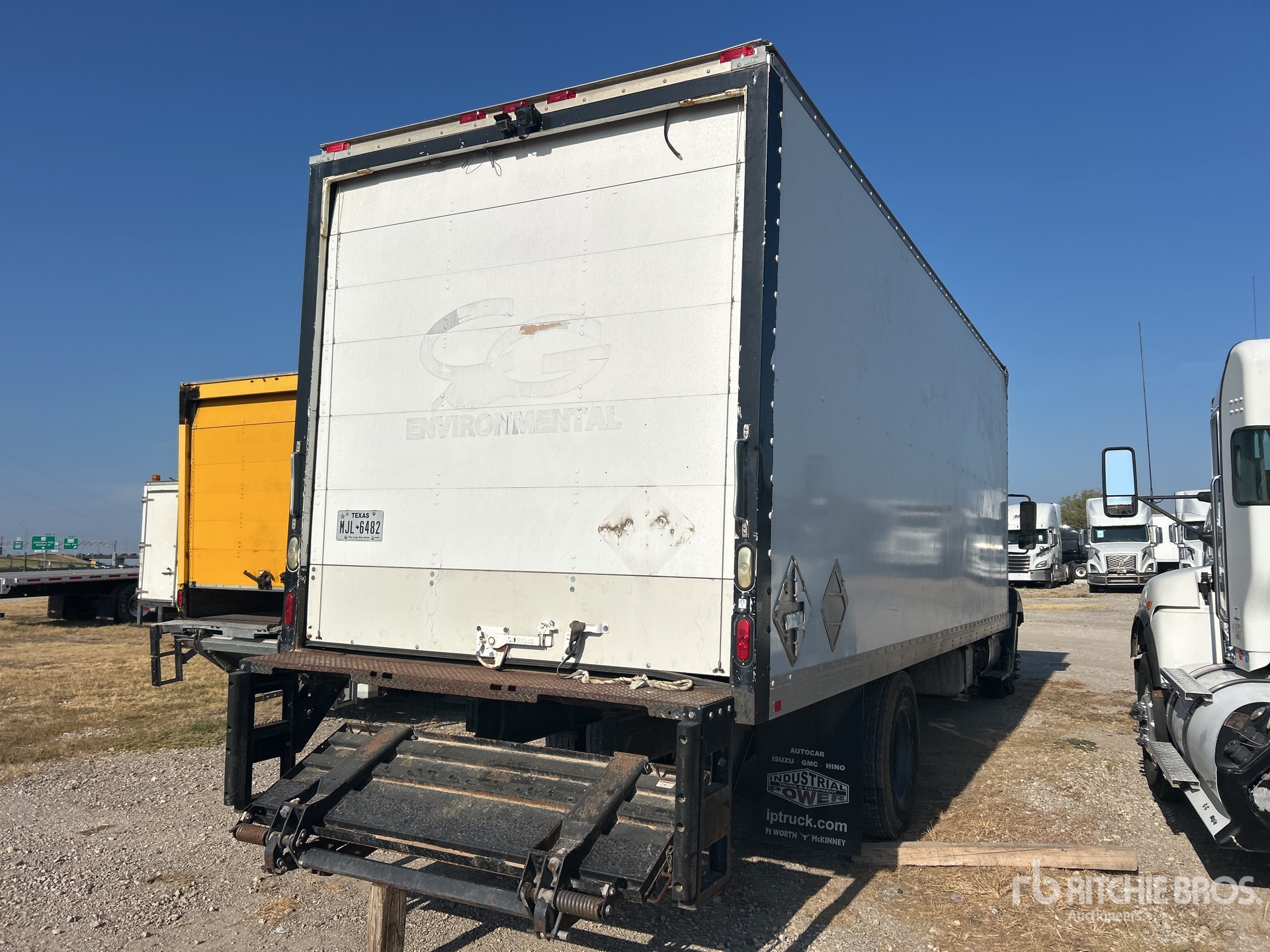 2013 Hino 268