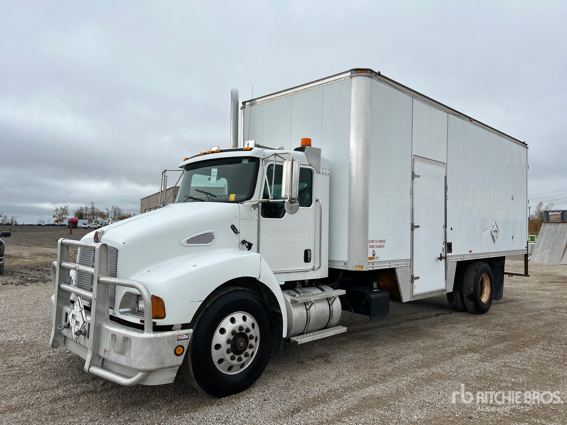 Photo of 2006 Kenworth T300