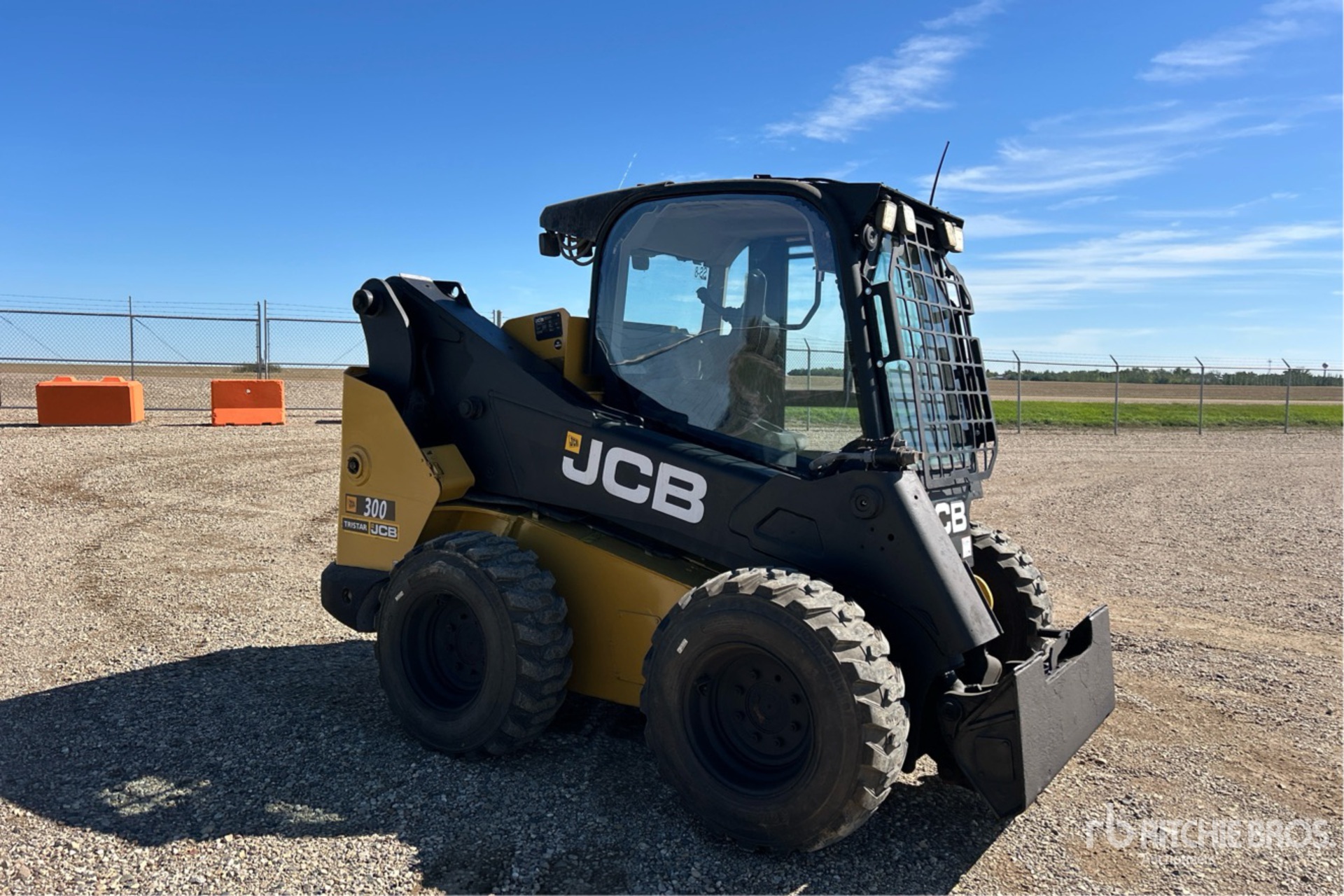 2022 JCB 300 NA