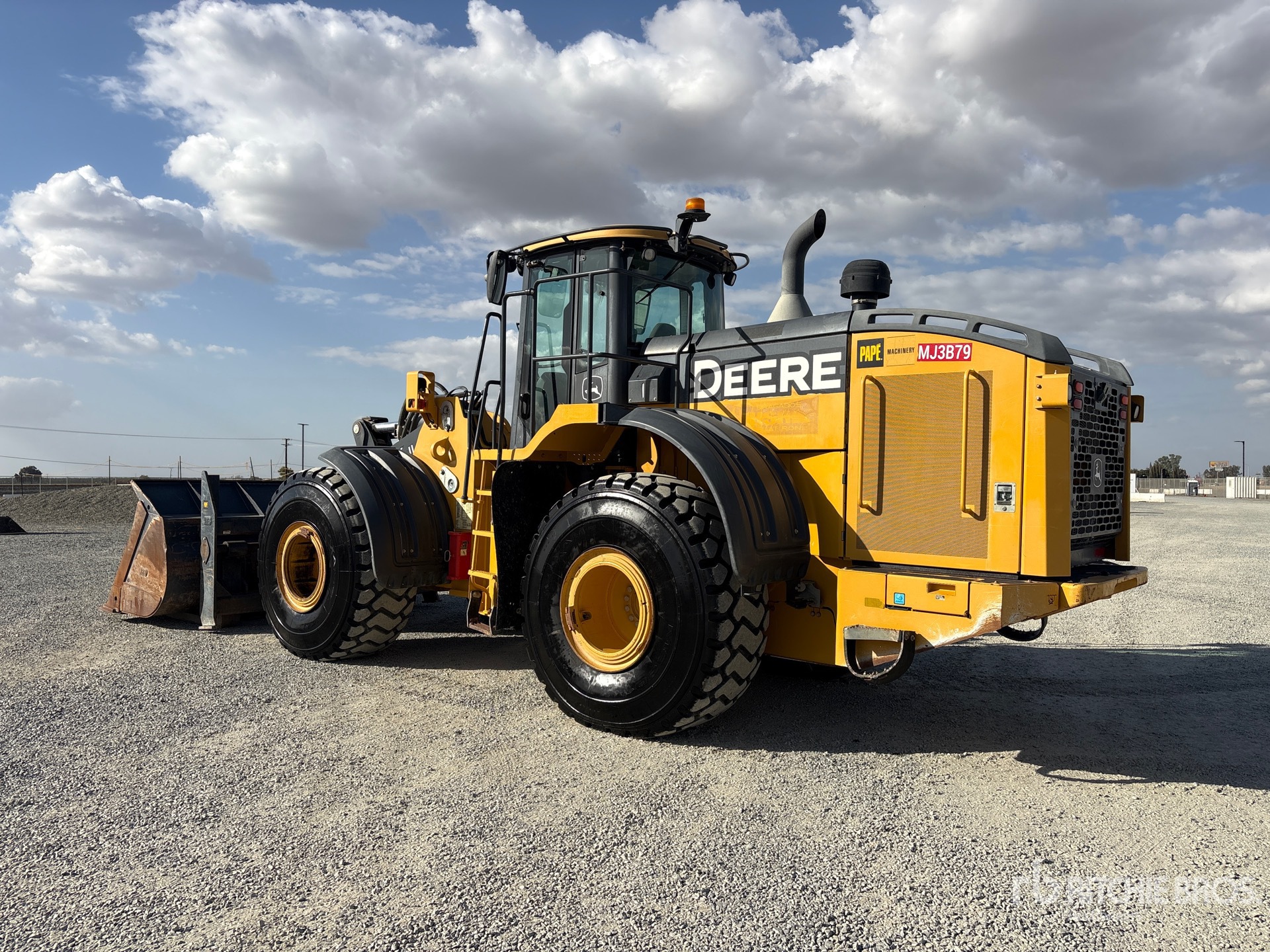 2018 John Deere 744K