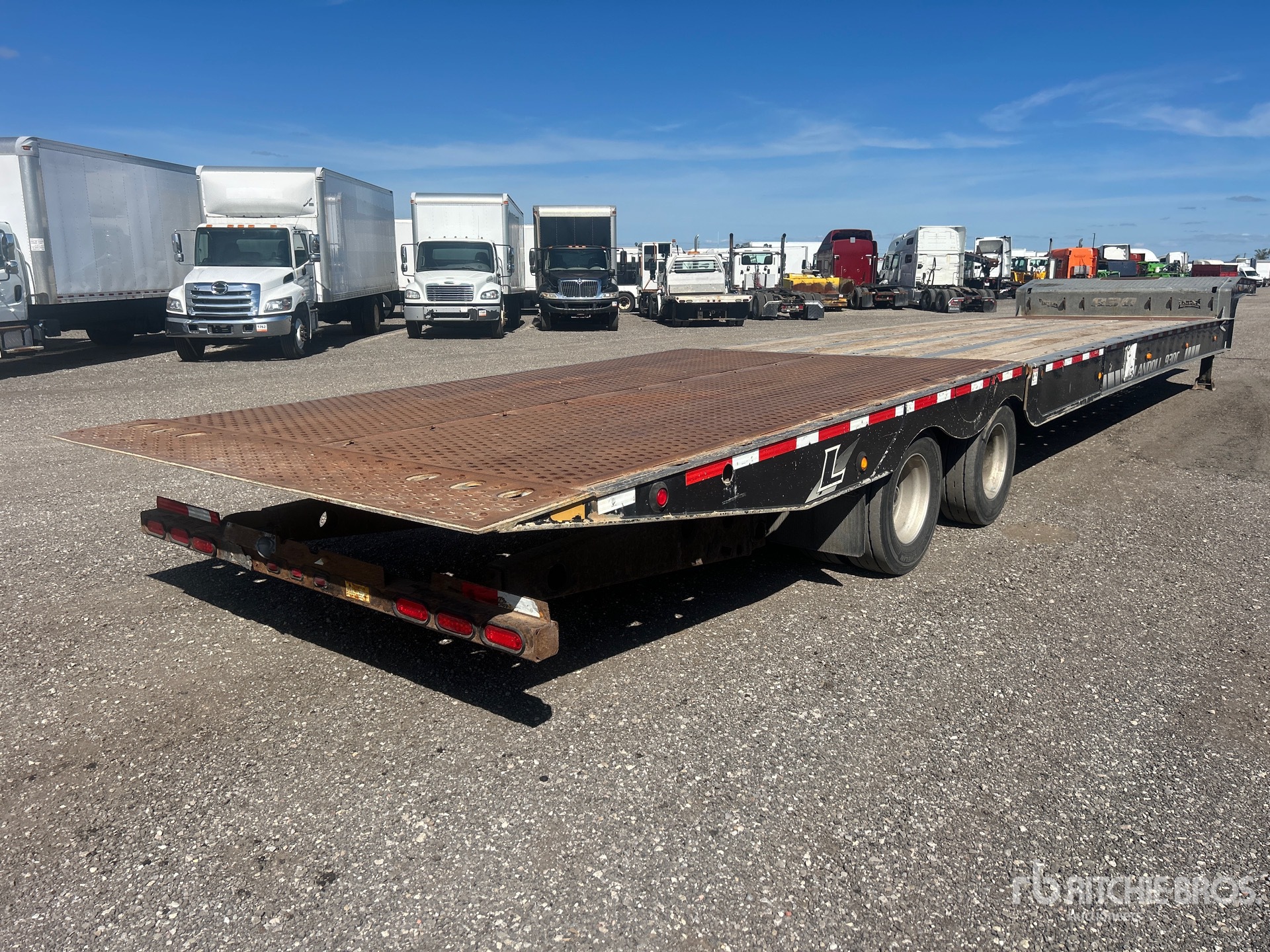 2015 Landoll 930