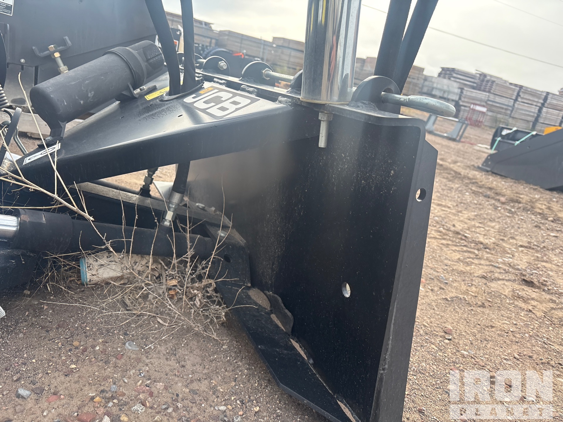 2018 JCB SBM72