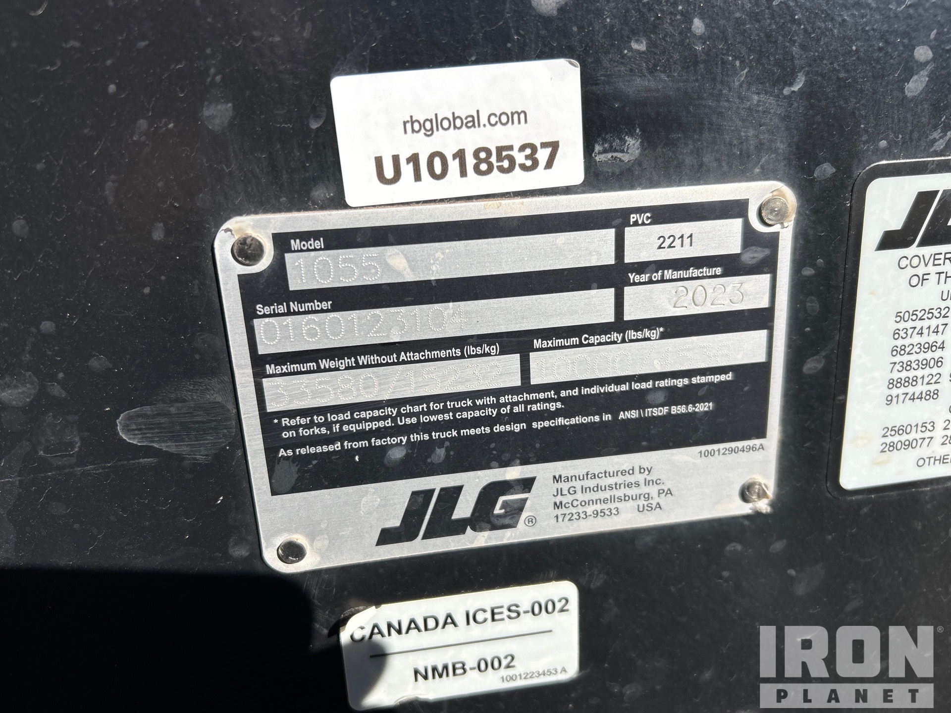 2023 JLG 1055