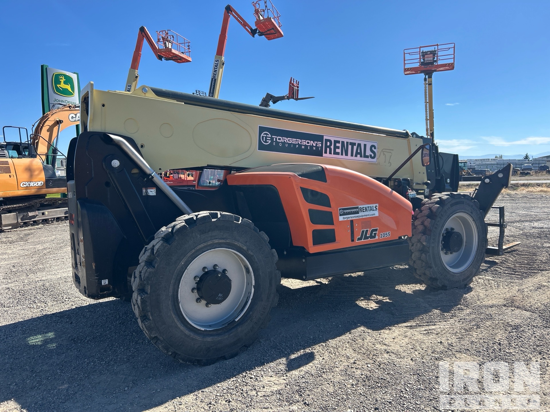 2020 JLG 1055