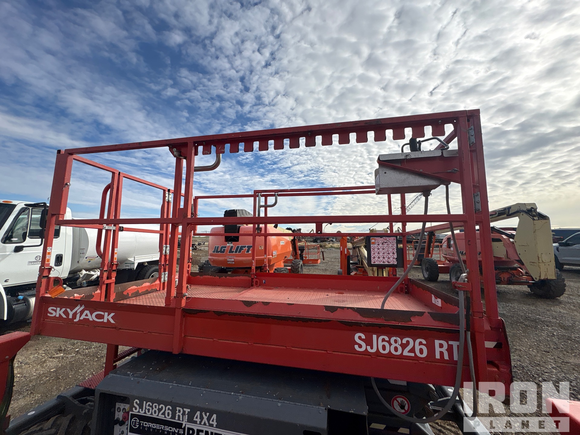 2017 Skyjack SJ6826 RT