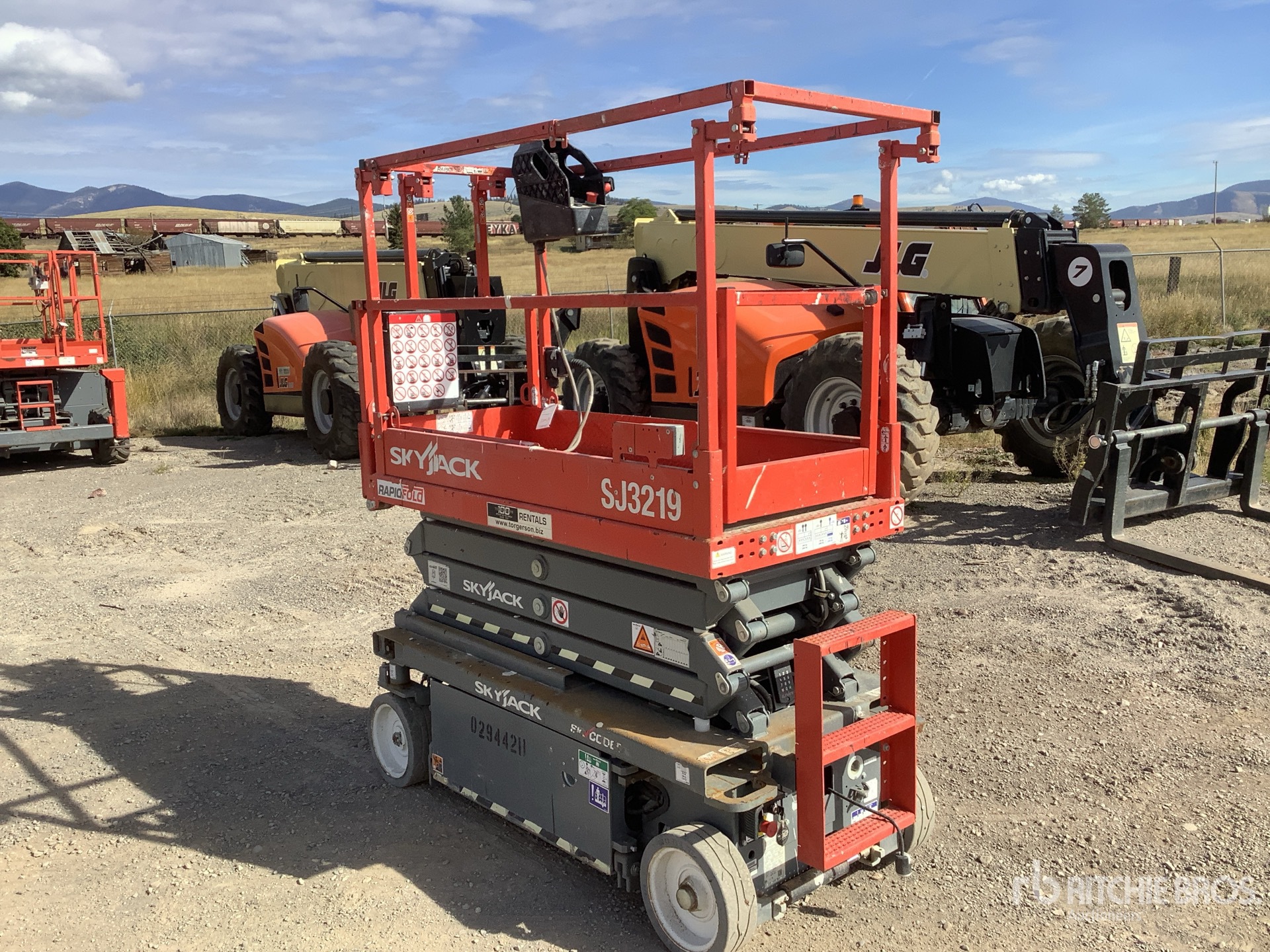 2021 Skyjack SJ3219