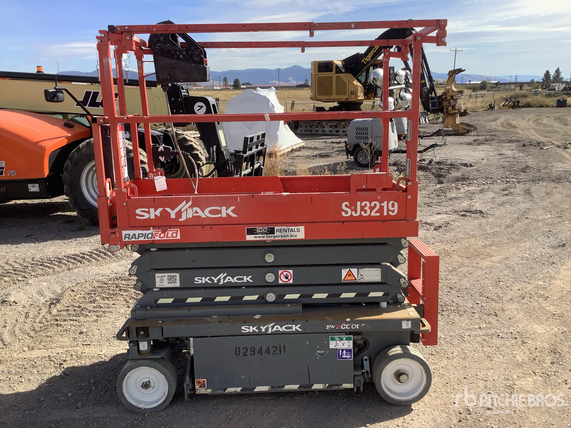 2021 Skyjack SJ3219