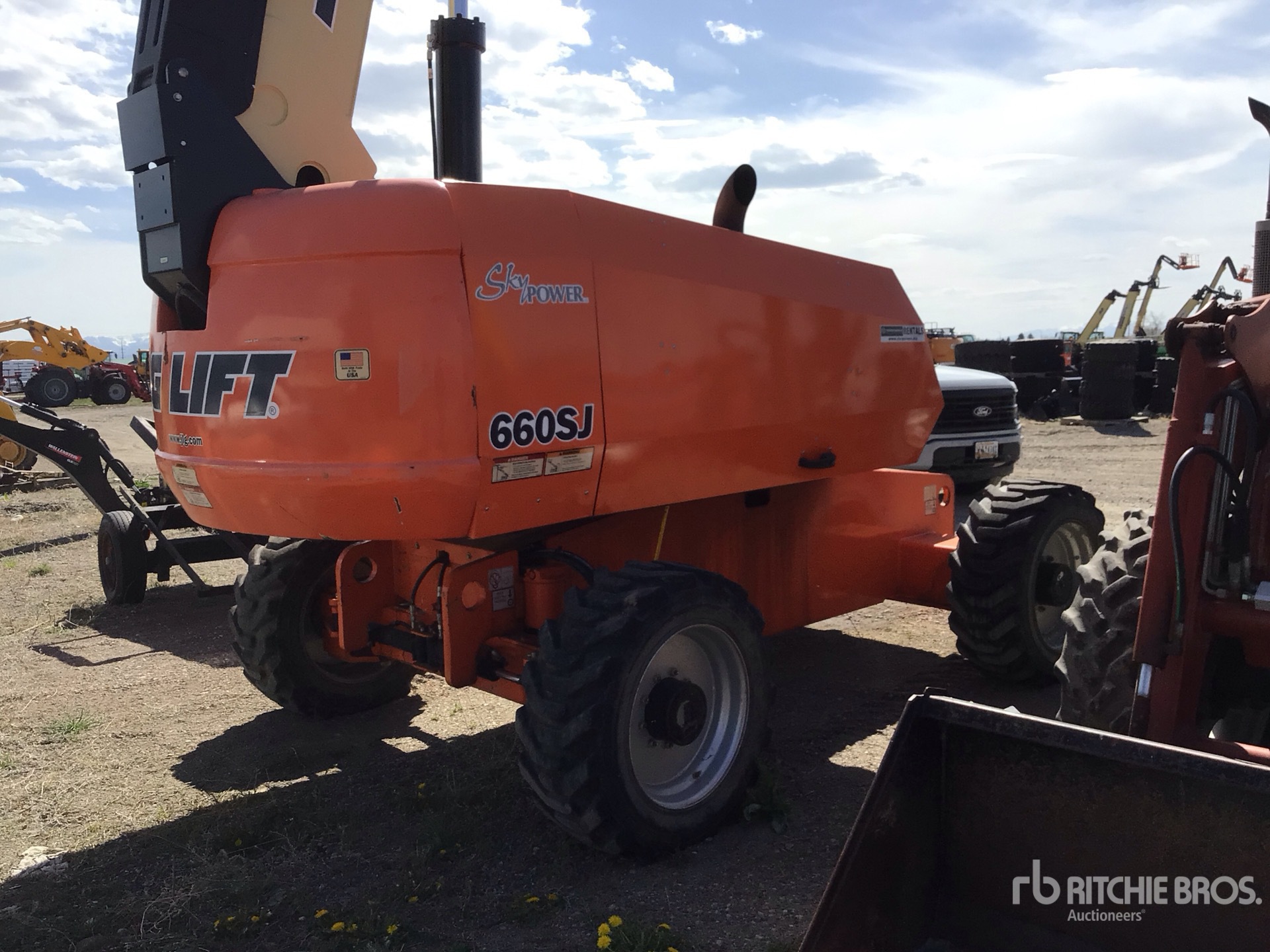 2012 JLG 660SJ