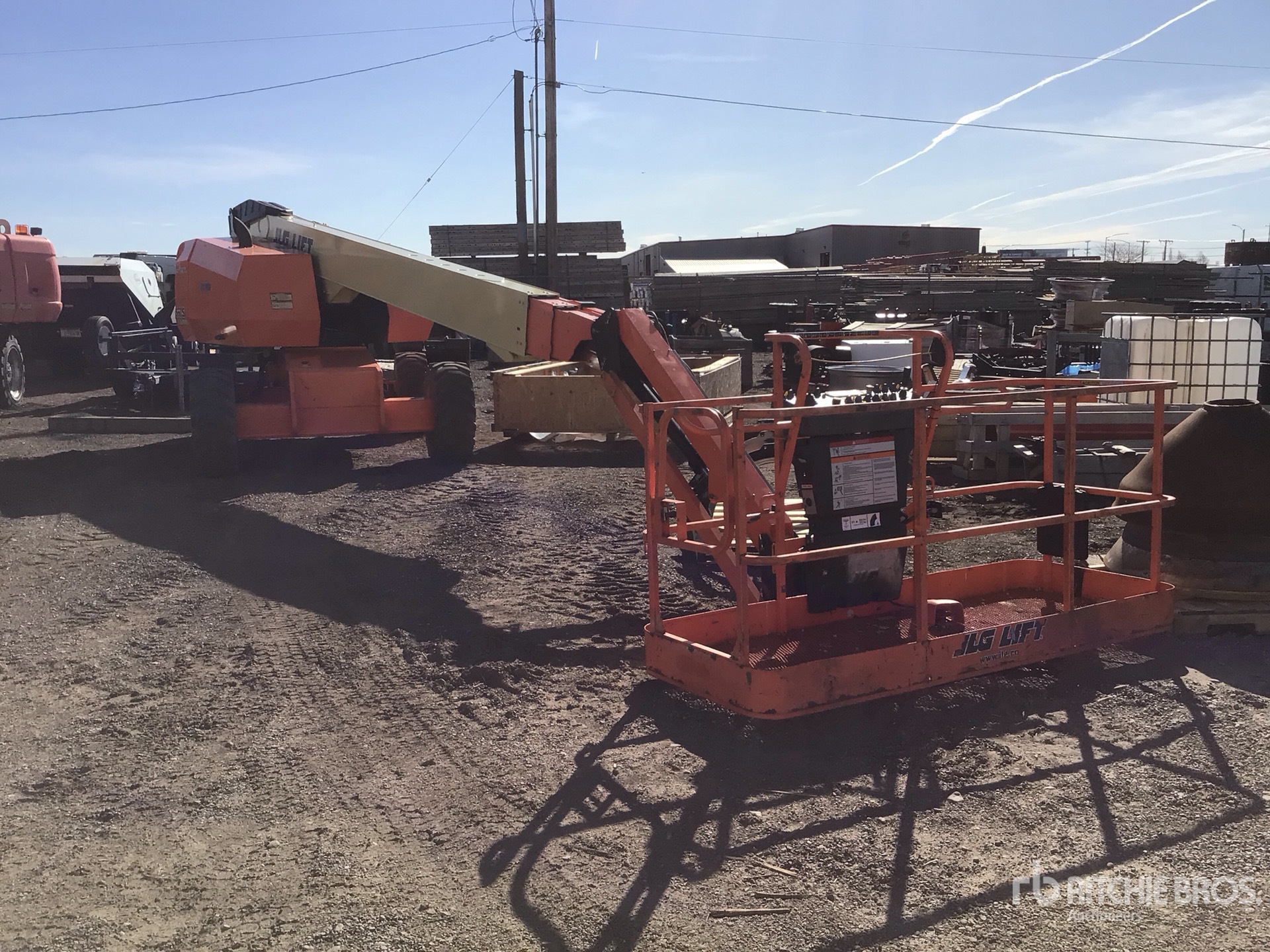 2012 JLG 660SJ