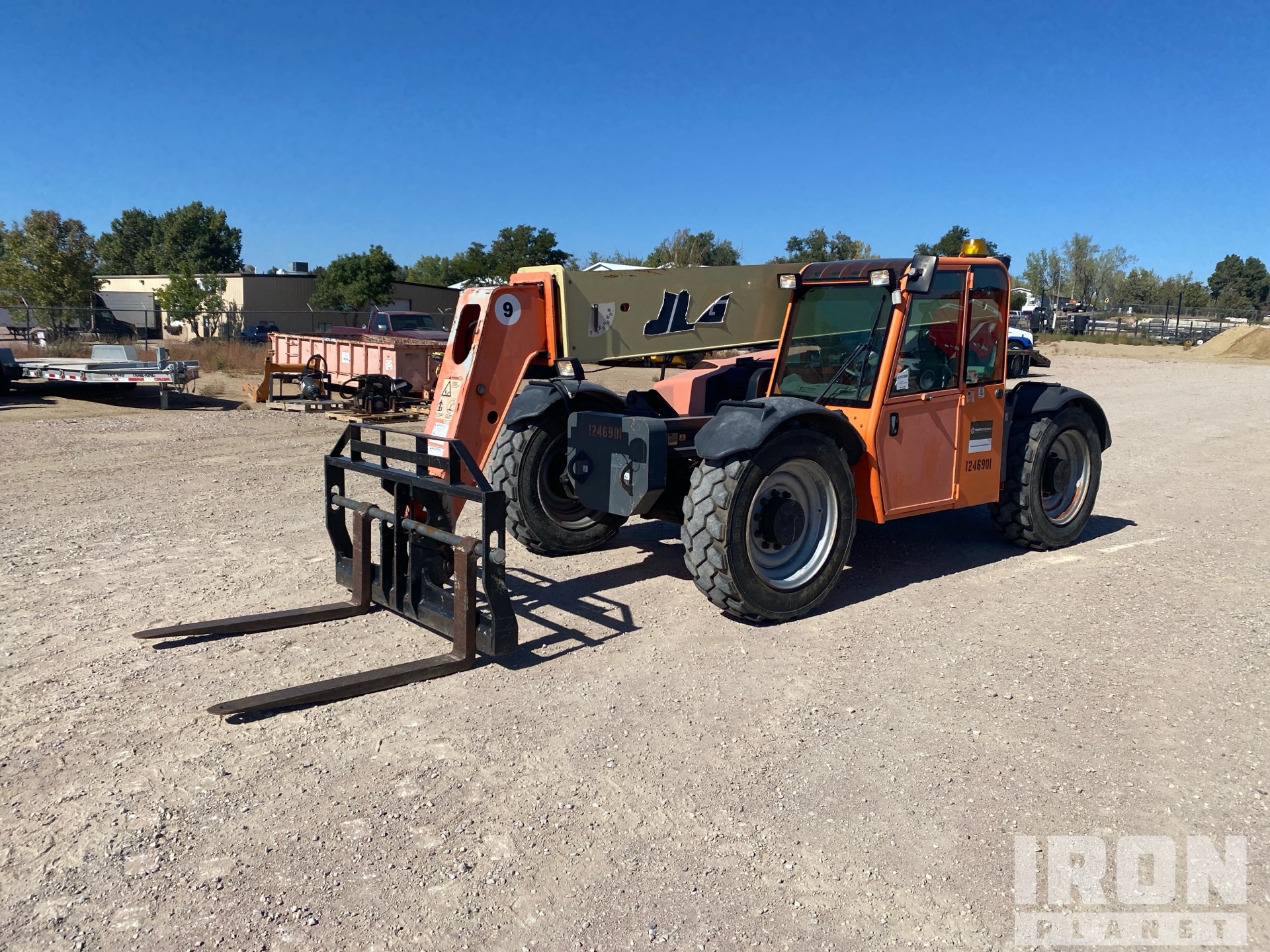 Photo of 2012 JLG G9-43A