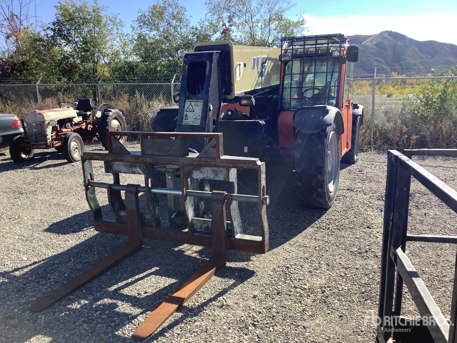 Photo of 2014 JLG G9-43