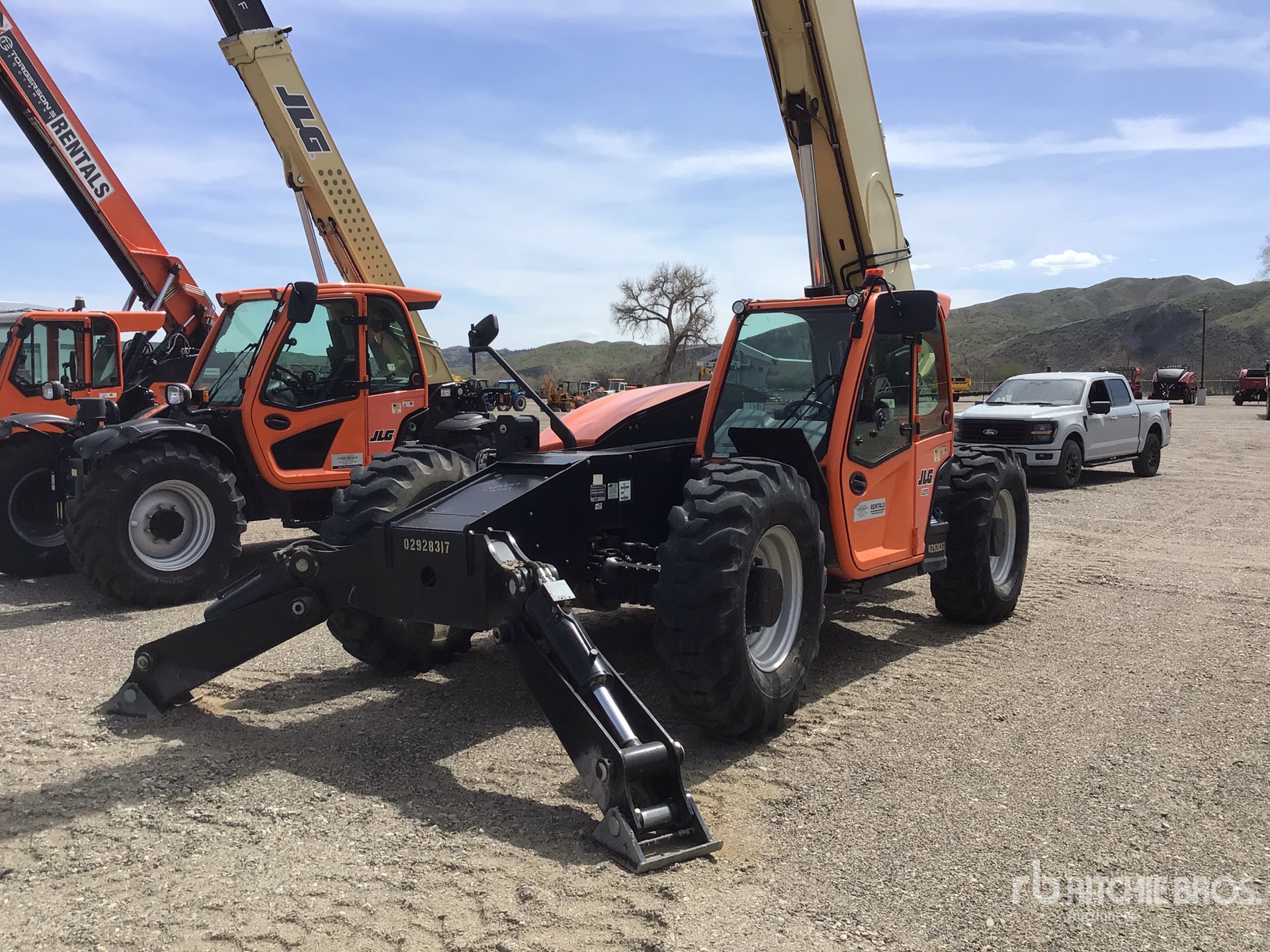 Photo of 2021 JLG 1055