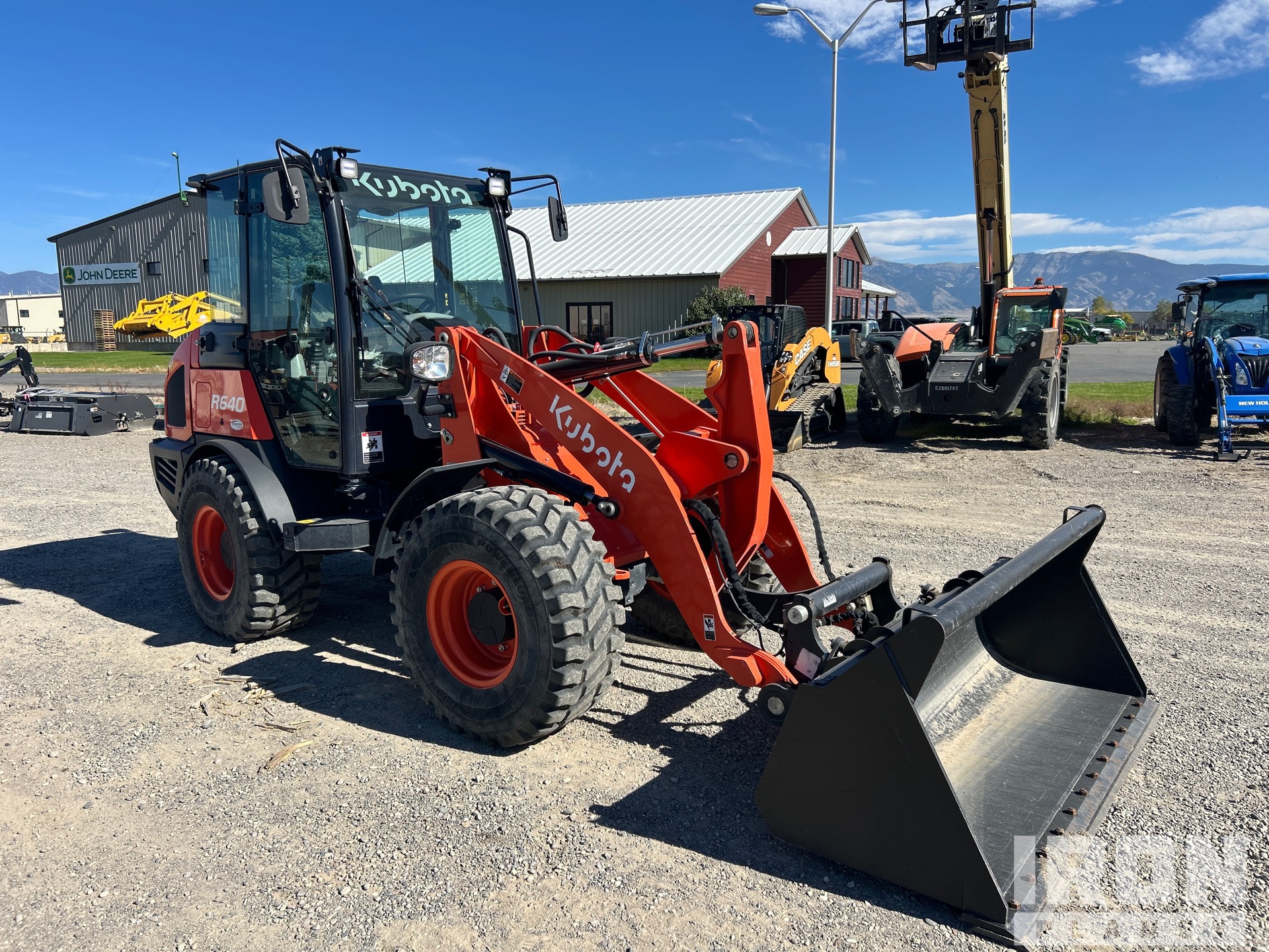 2024 Kubota R640