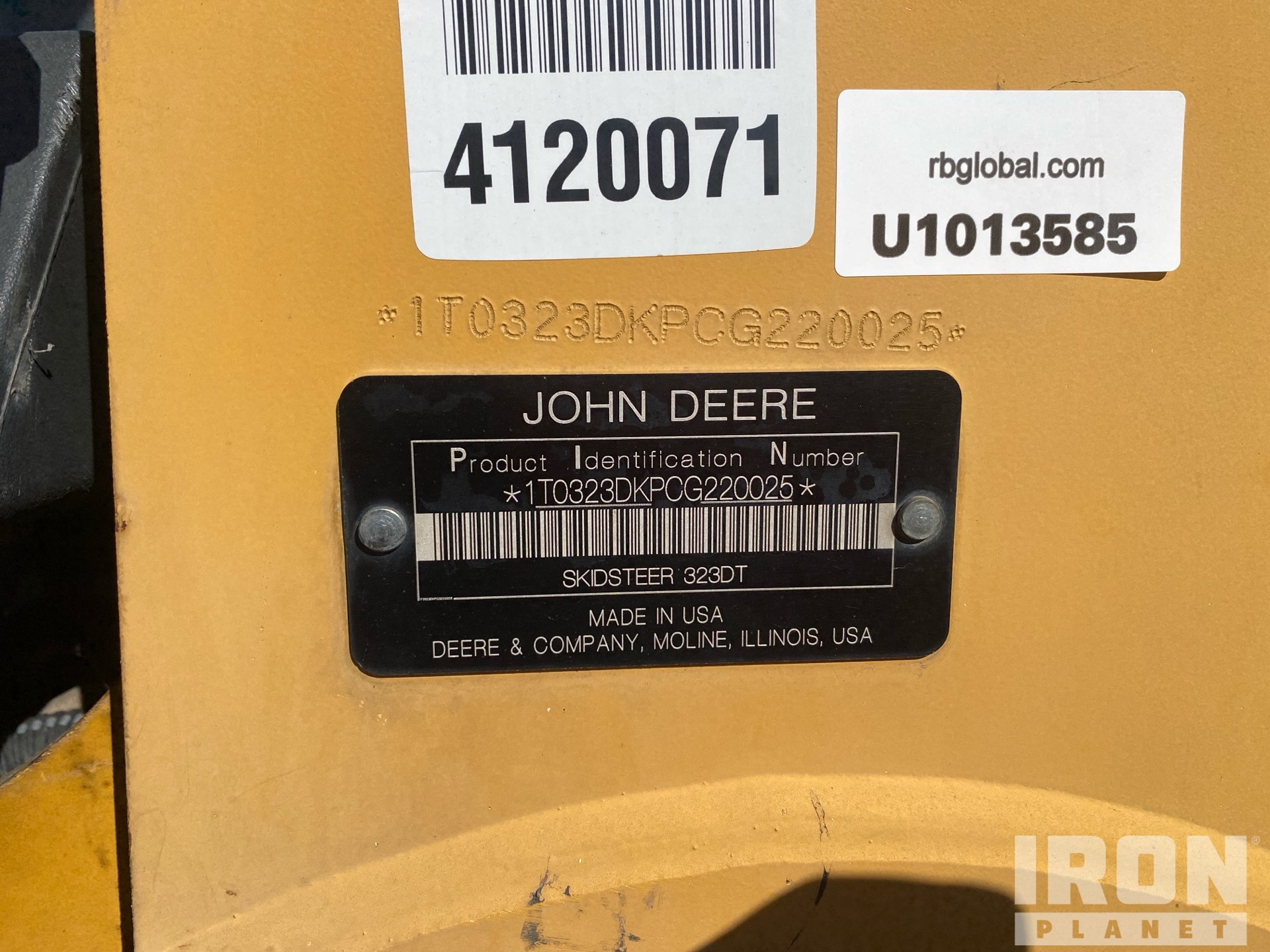 2012 John Deere 323D