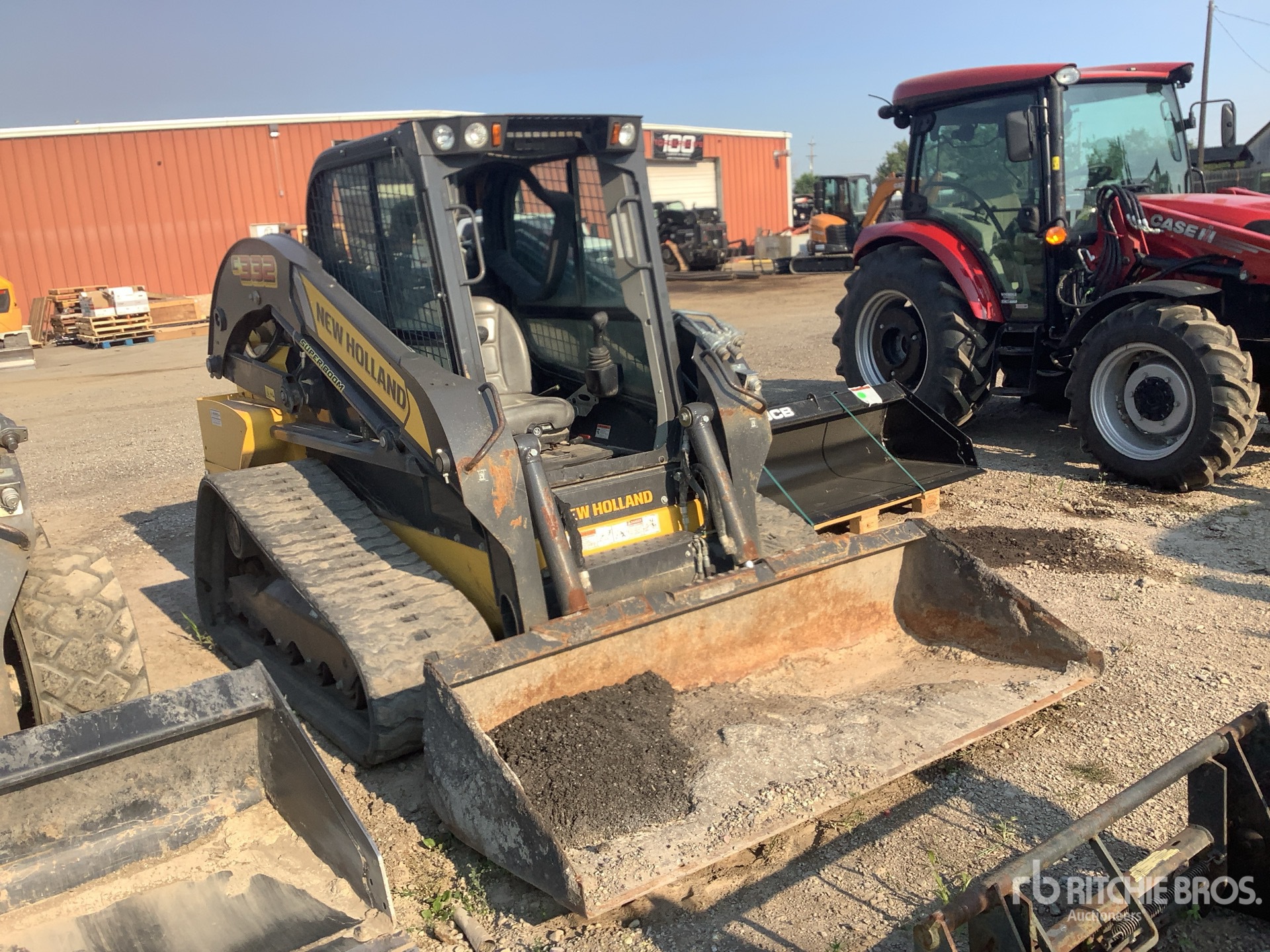 2022 New Holland C332