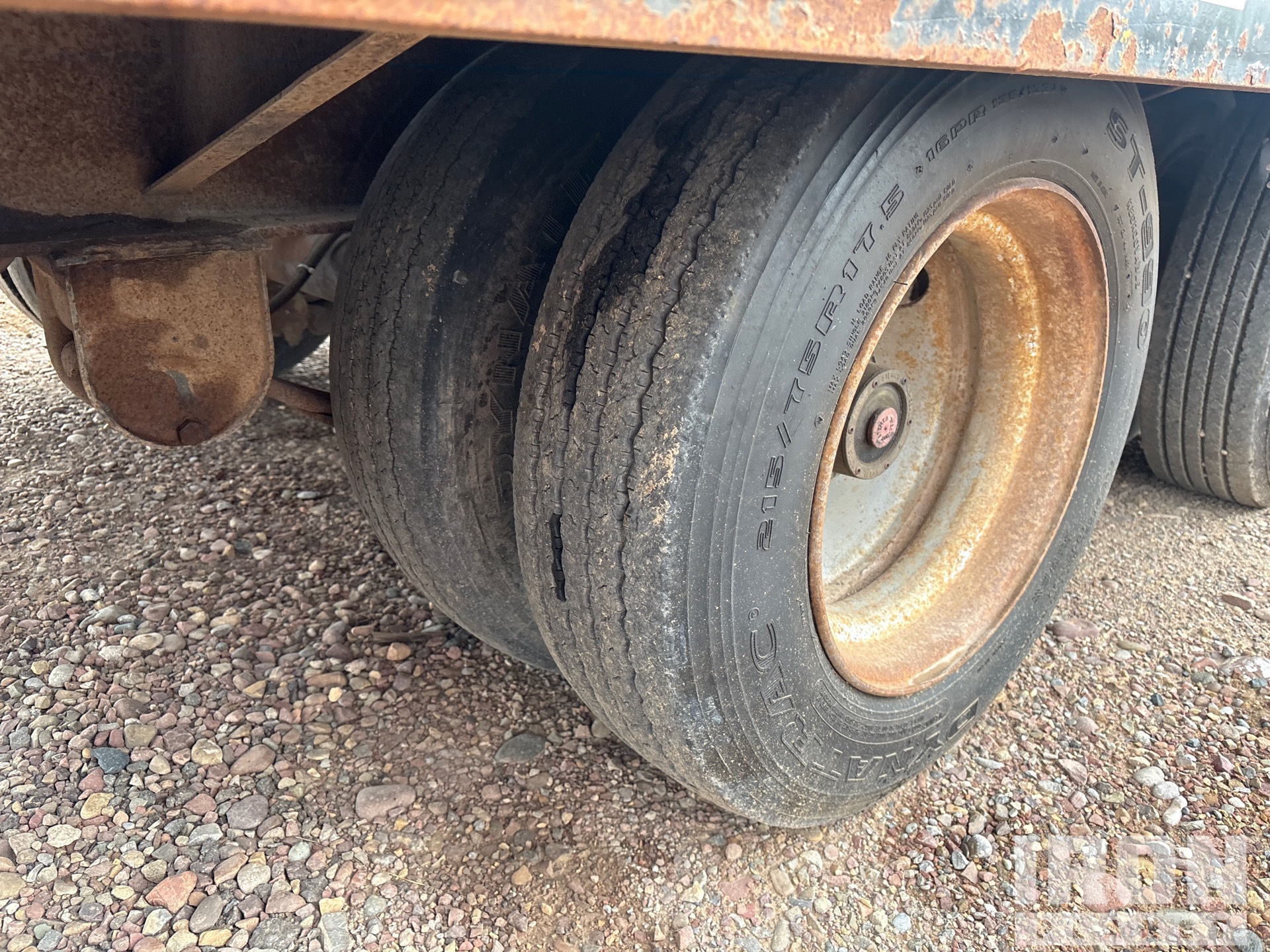1996 Towmaster T-40