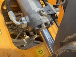 Hydraulics with Bucket Tilt Cylinders