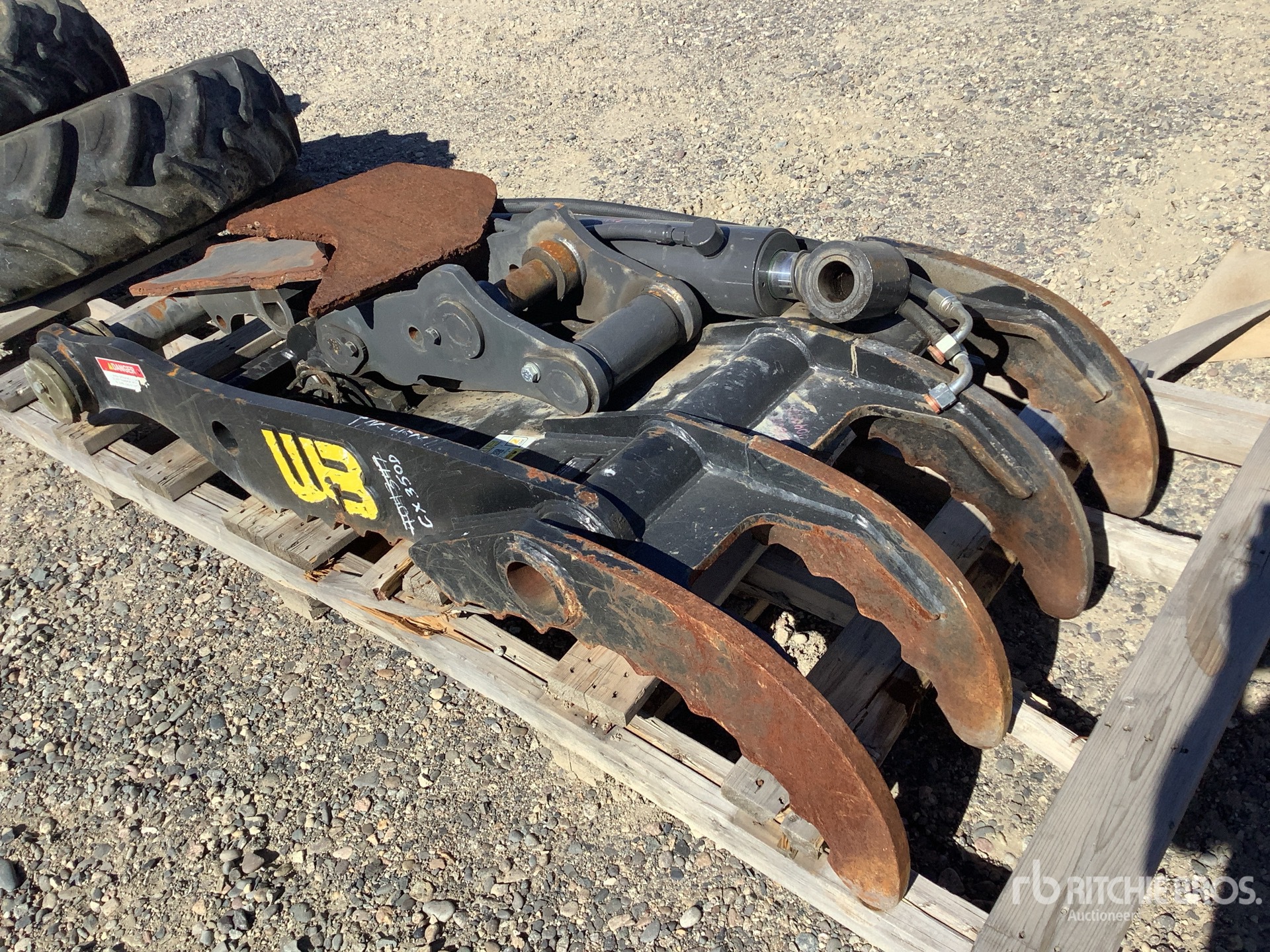 Photo of 2023 Case Hydraulic