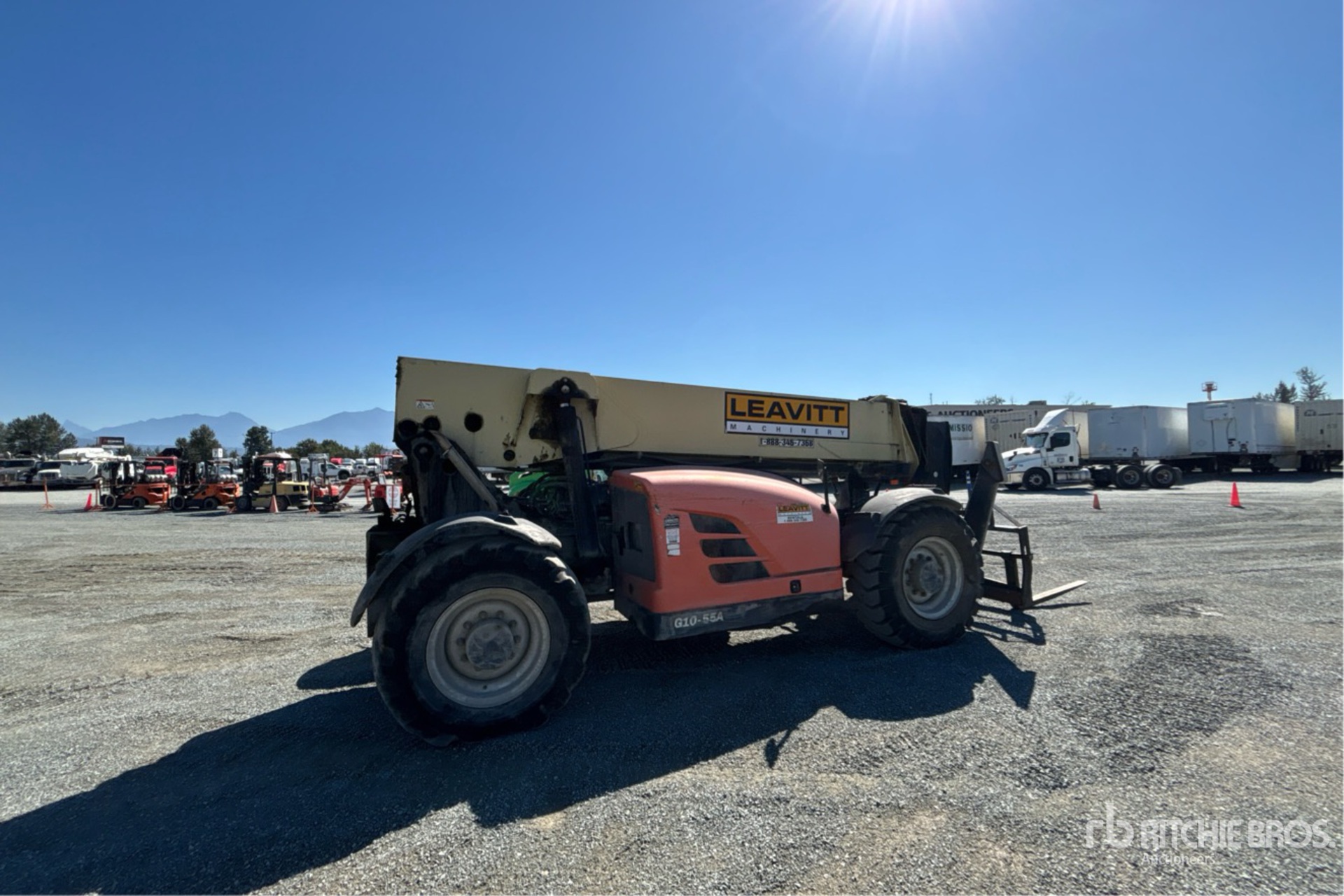2013 JLG G10-55A
