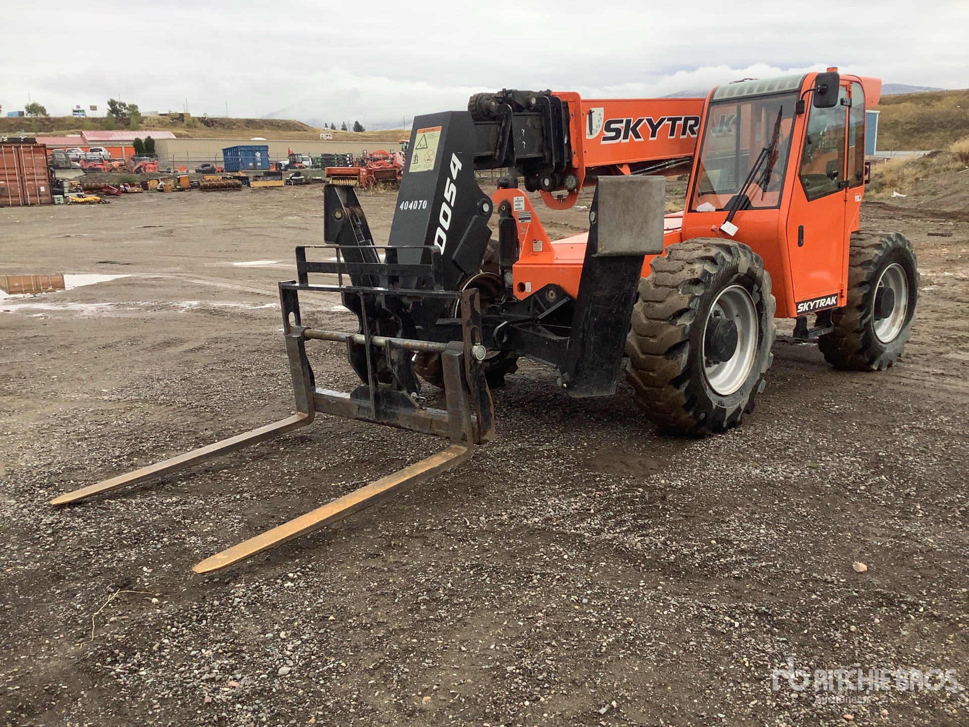 Photo of 2023 JLG 10054