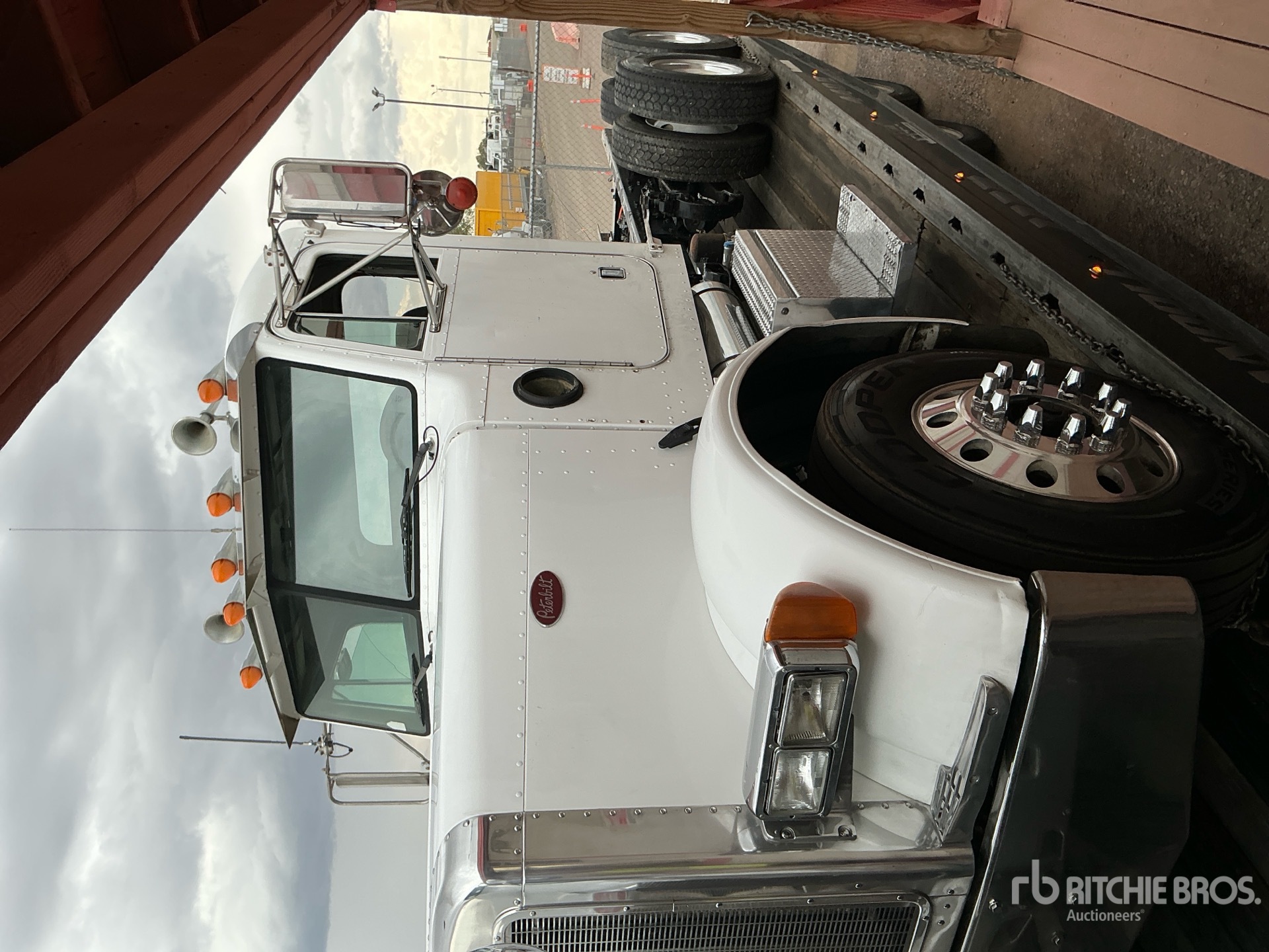2004 Peterbilt 379