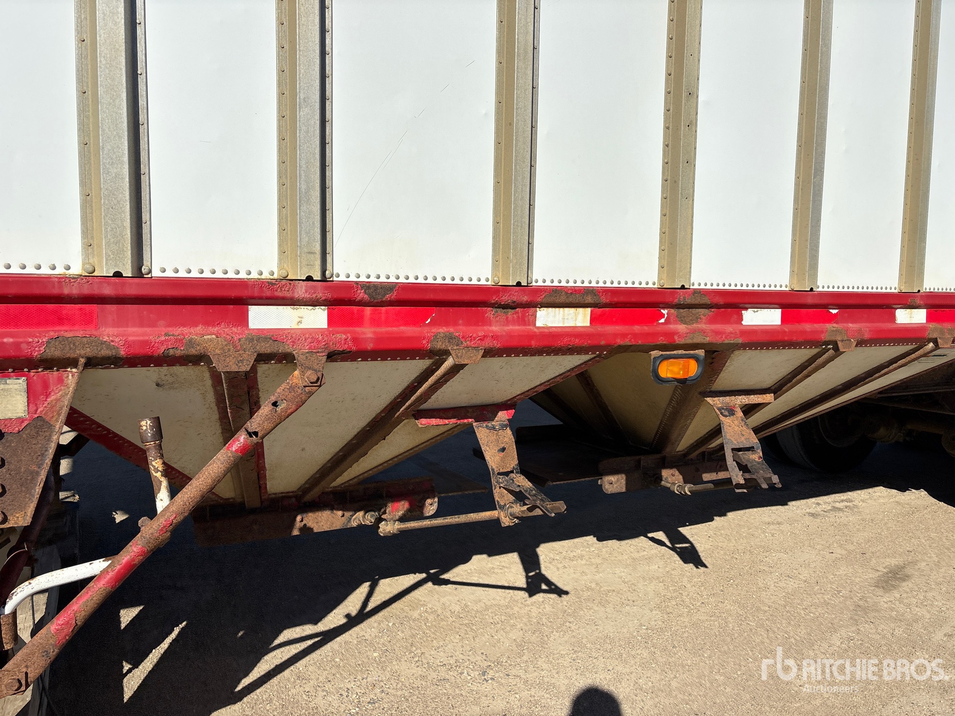 2001 Load King Super B-Train
