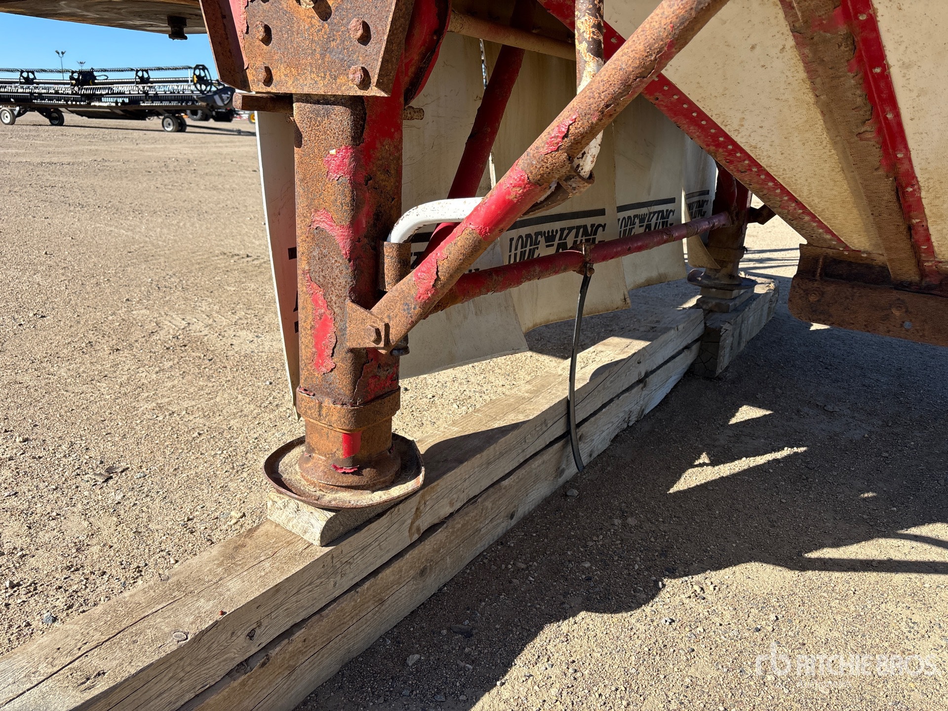 2001 Load King Super B-Train