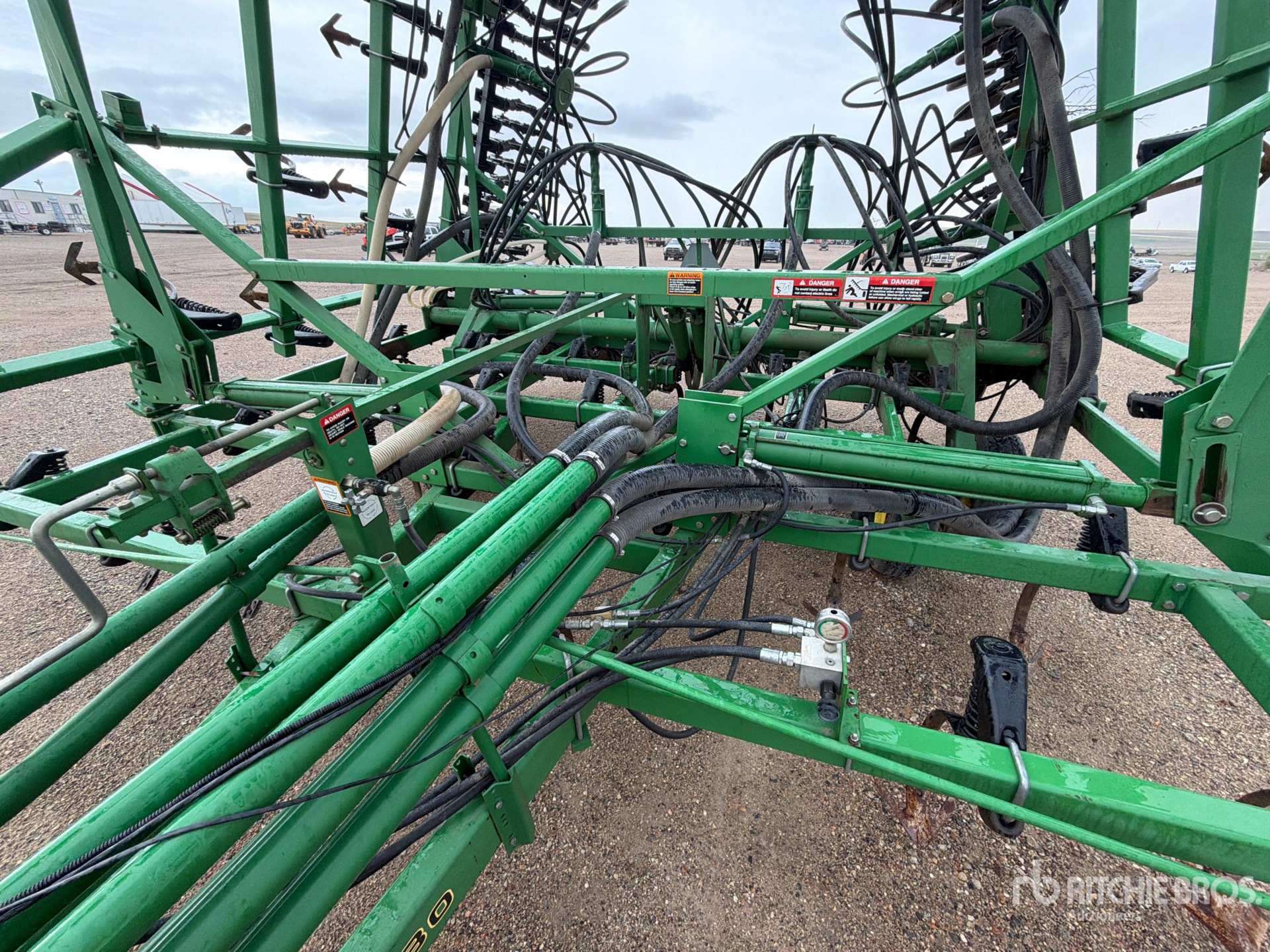 John Deere 730