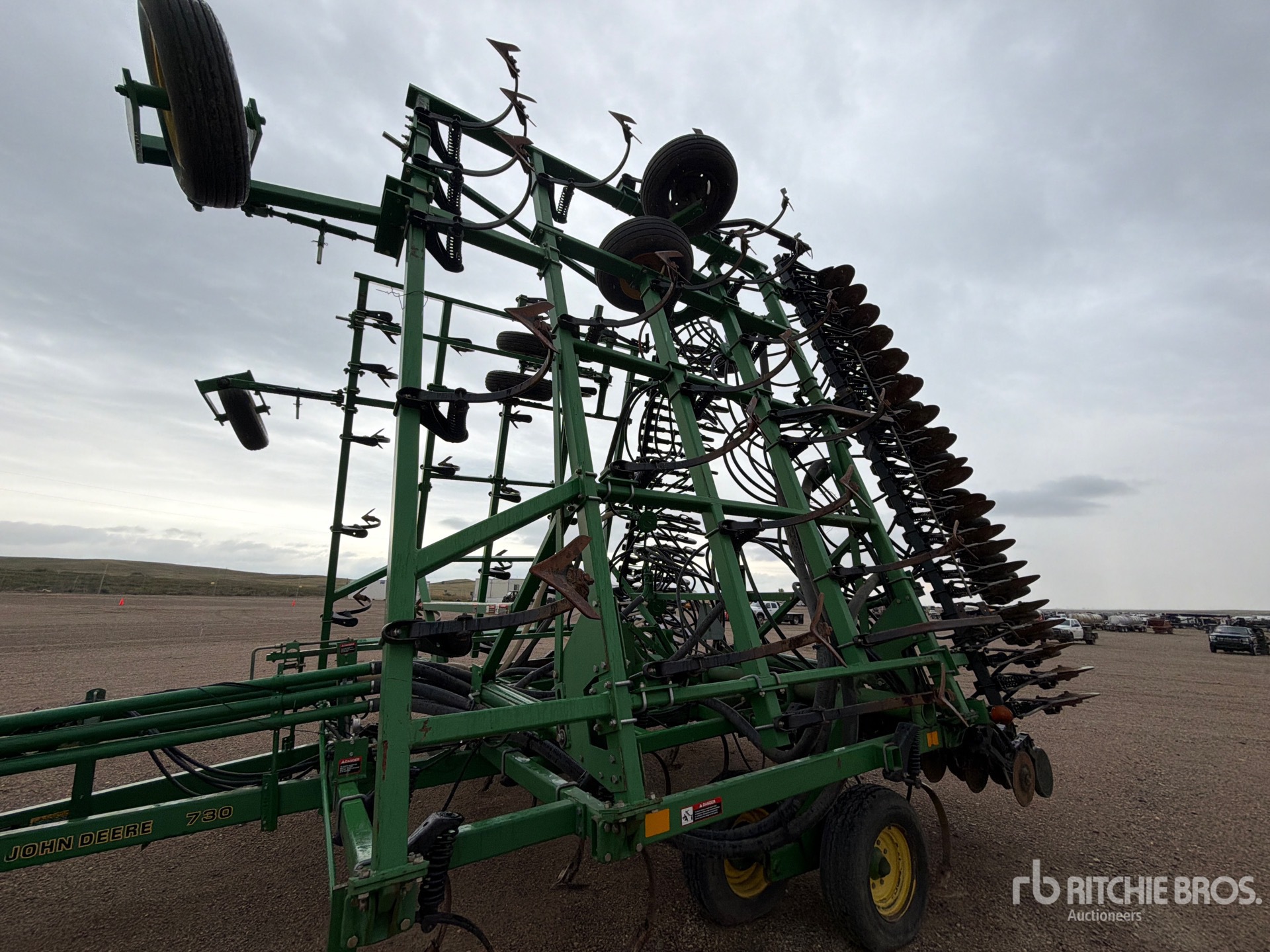 John Deere 730