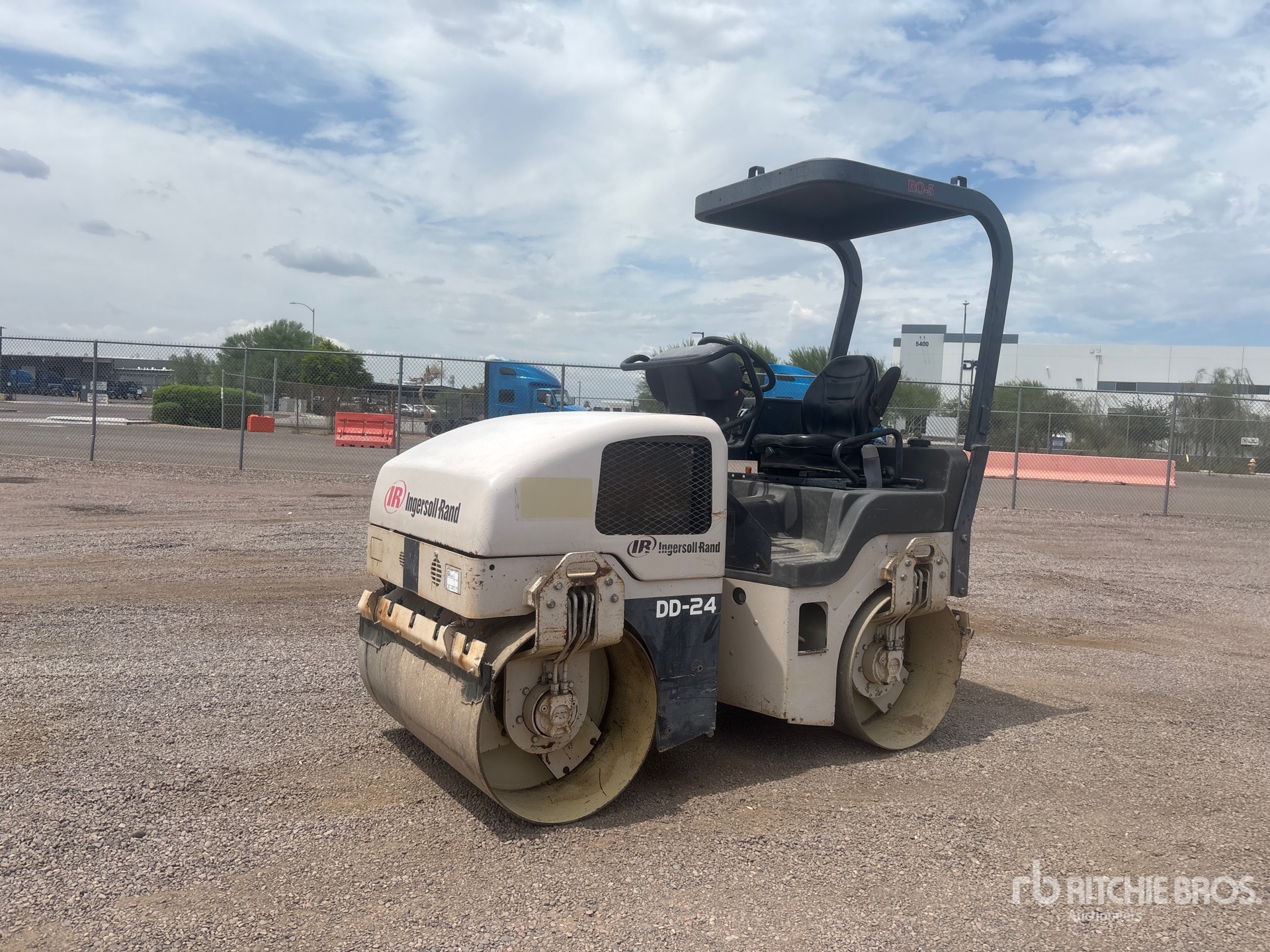 Photo of 2003 Ingersoll Rand DD-24