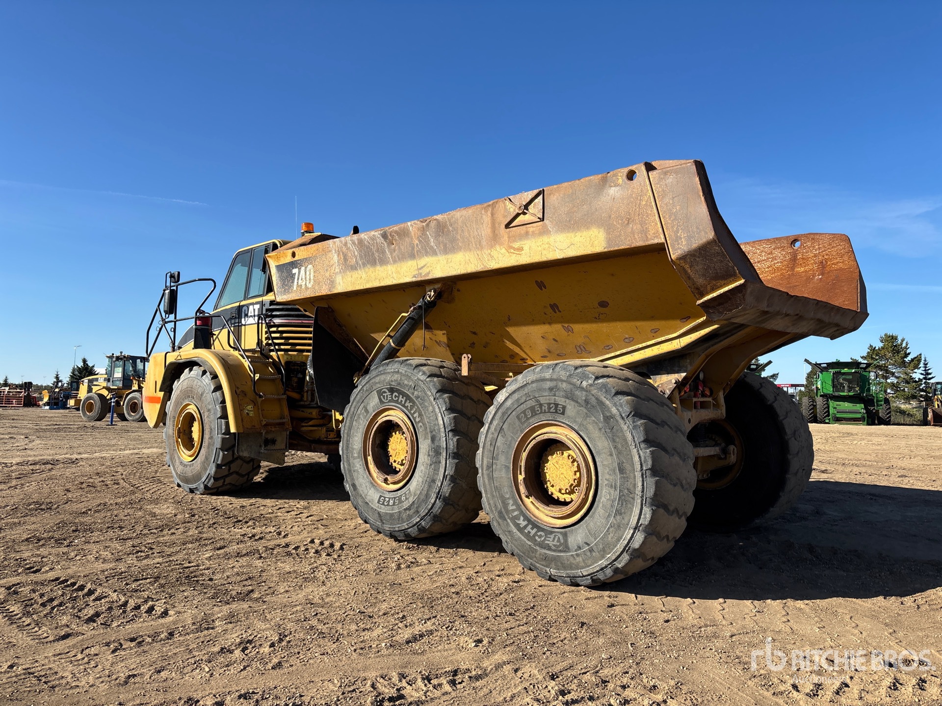 2006 Caterpillar 740