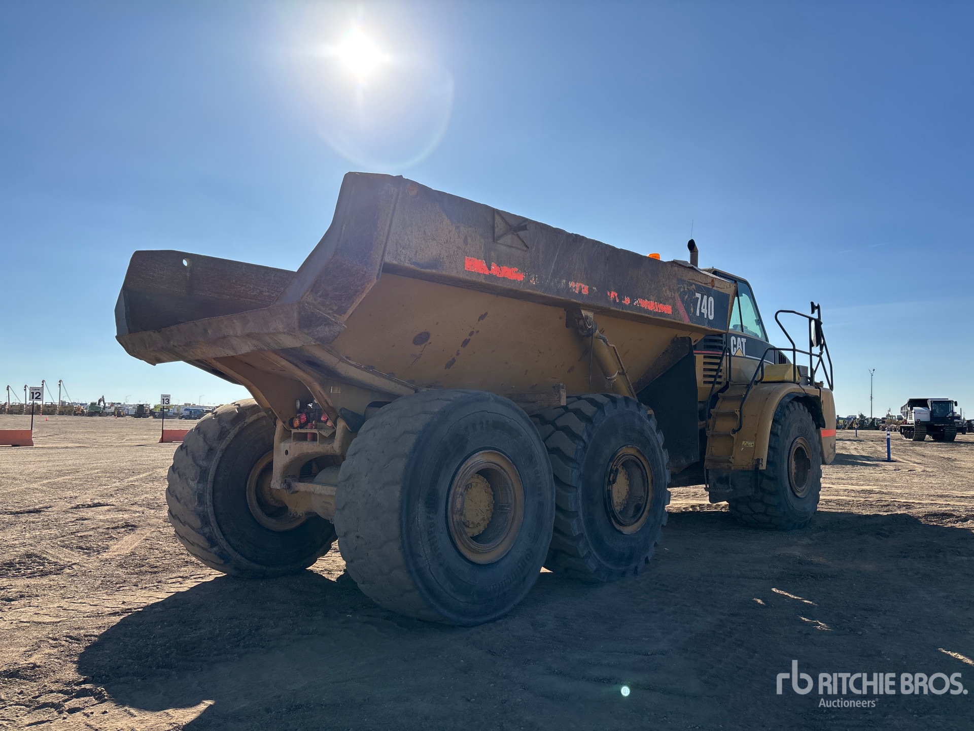 2006 Caterpillar 740