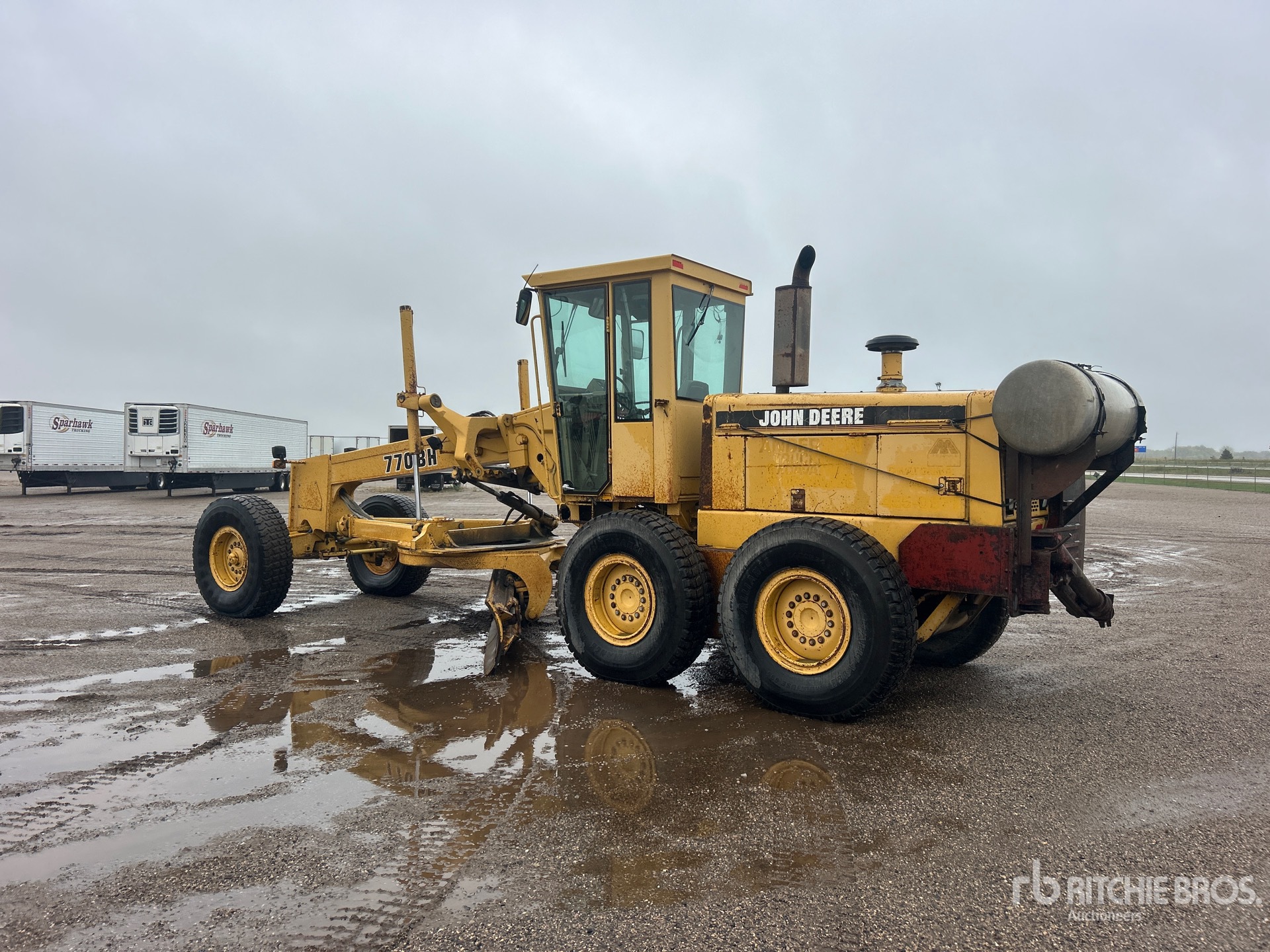 1993 John Deere 770BH