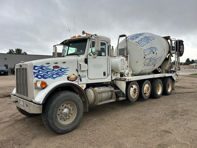 2011 Peterbilt 365 12x4 Mixer Truck
