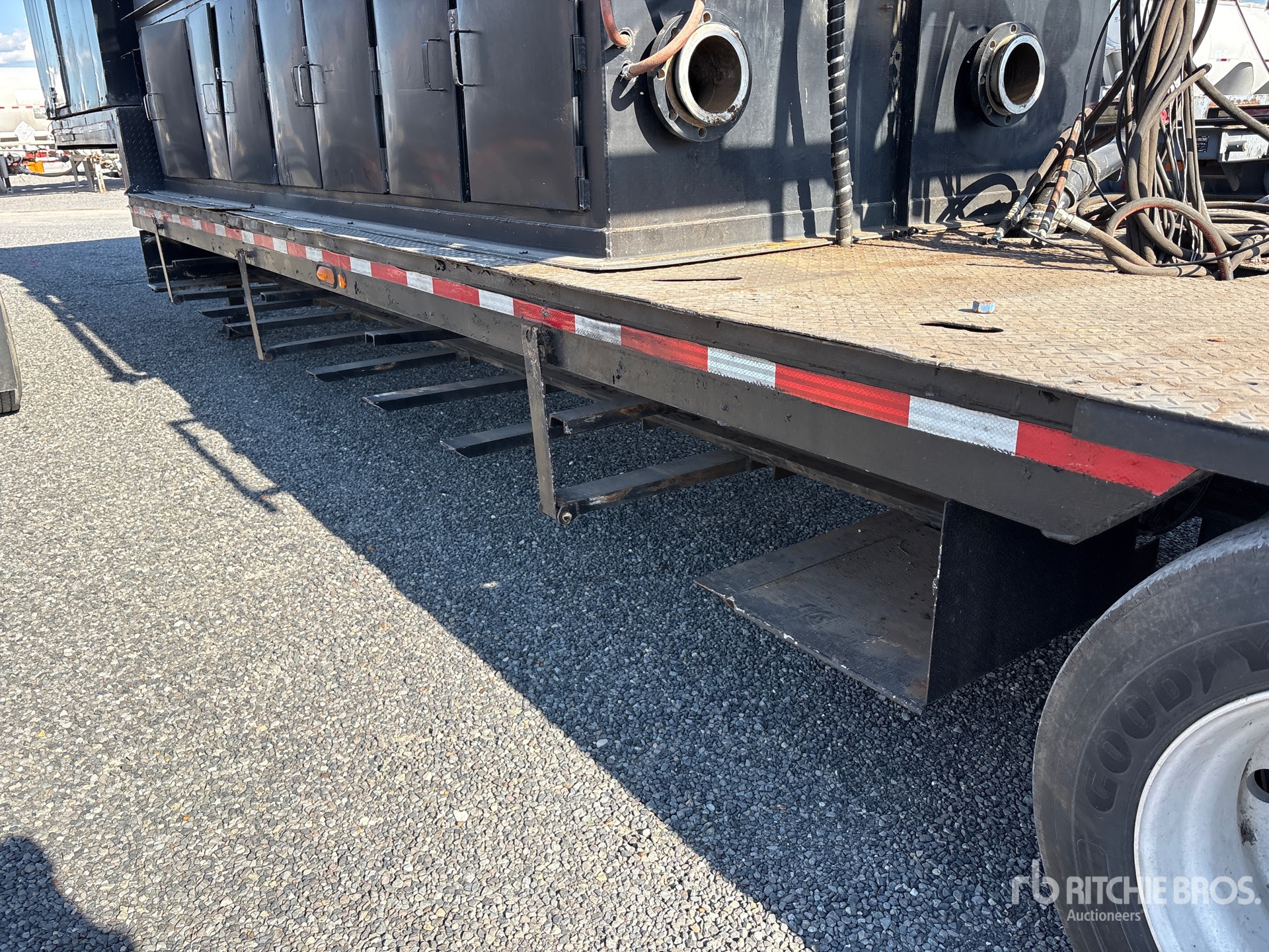 1995 Ledwell 48 FT TRI/A MIXING TRAILER