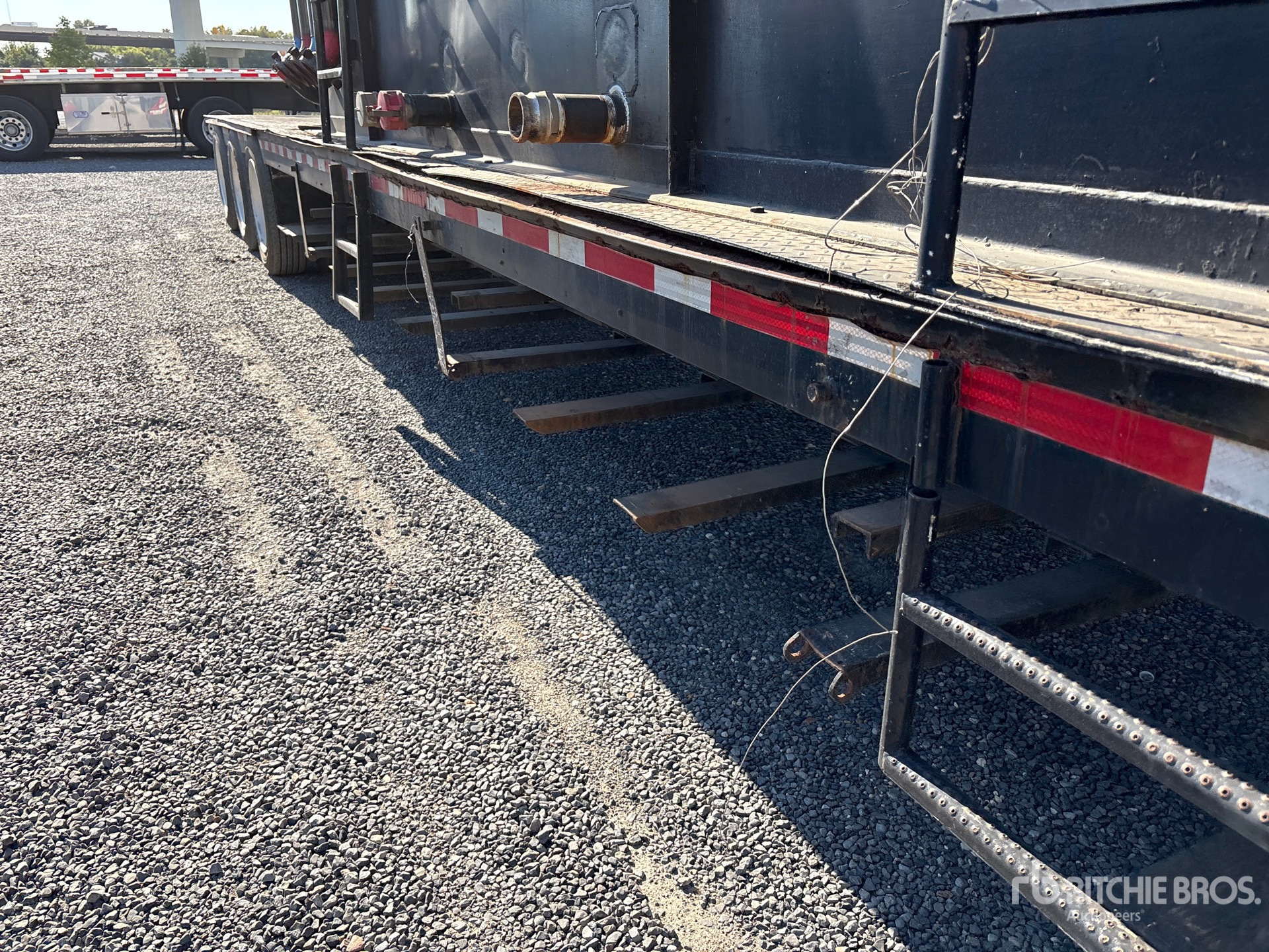 1995 Ledwell 48 FT TRI/A MIXING TRAILER