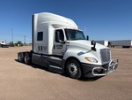Aspect général with Image, coin avant droit