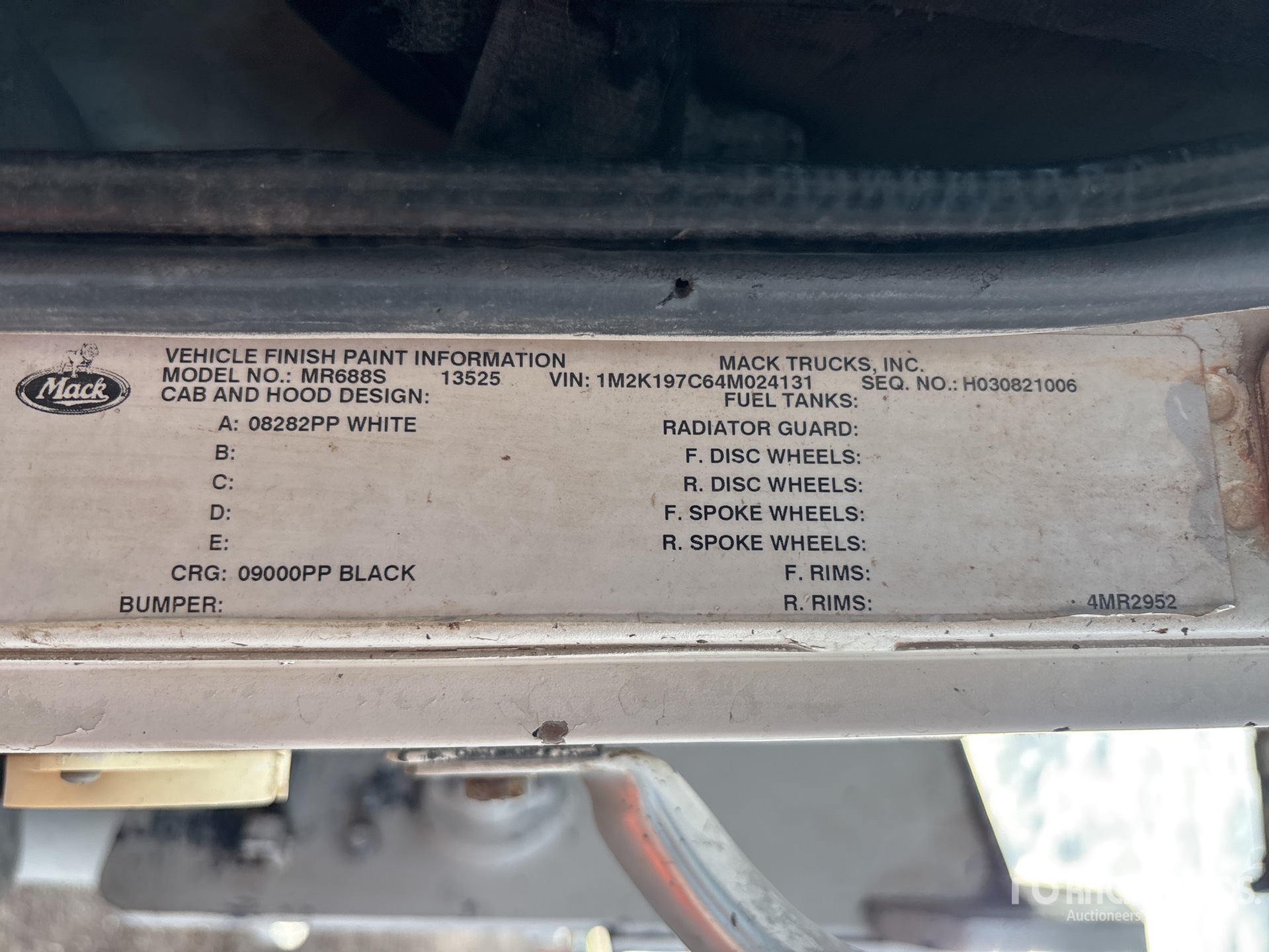 2004 Mack MR688S