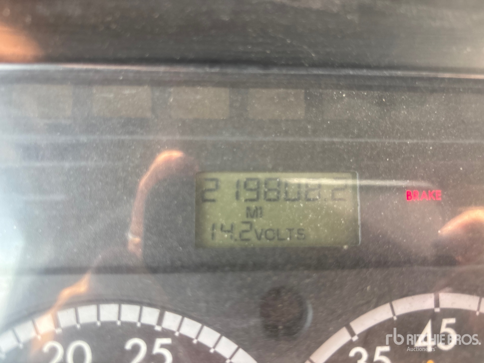 2006 Freightliner M2 106