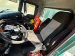 Cab with Seats/armrests