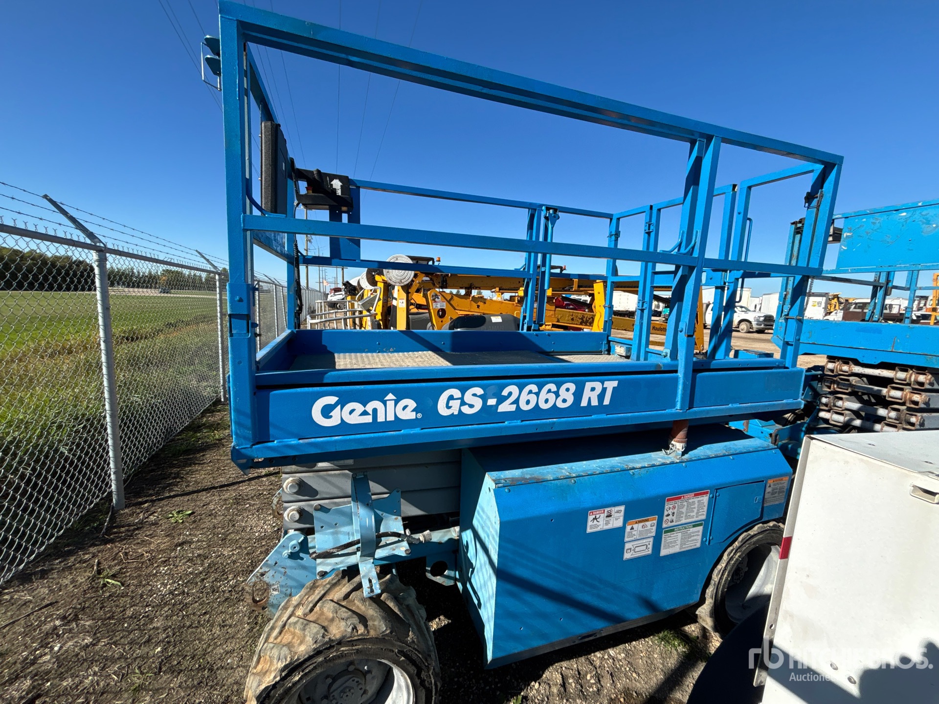 2004 Genie GS-2668