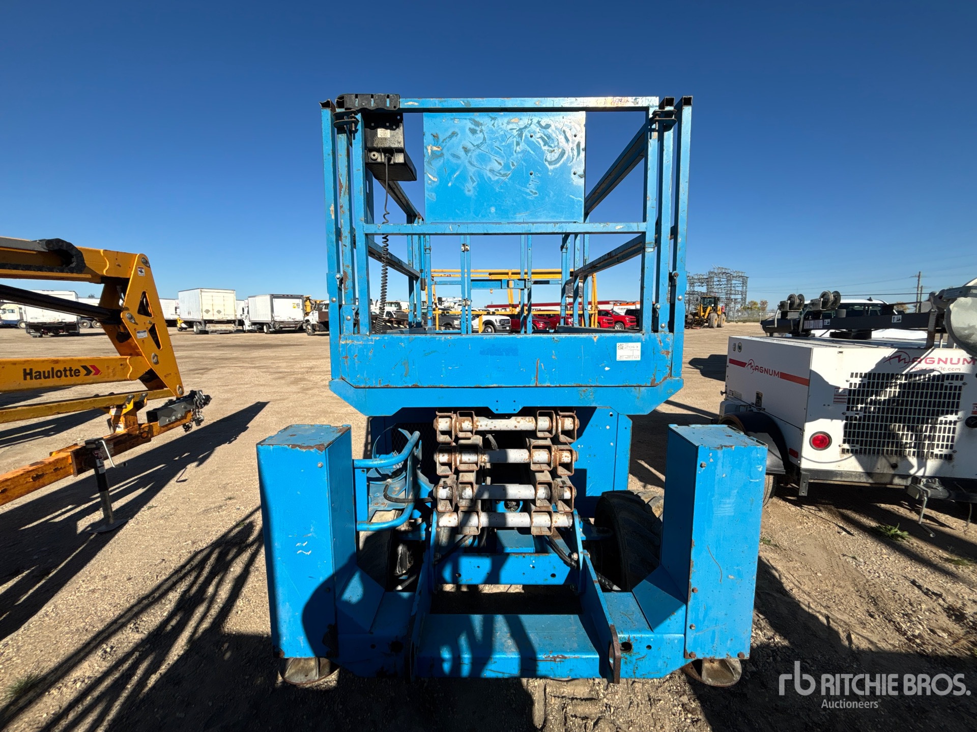 2007 Genie GS-2668