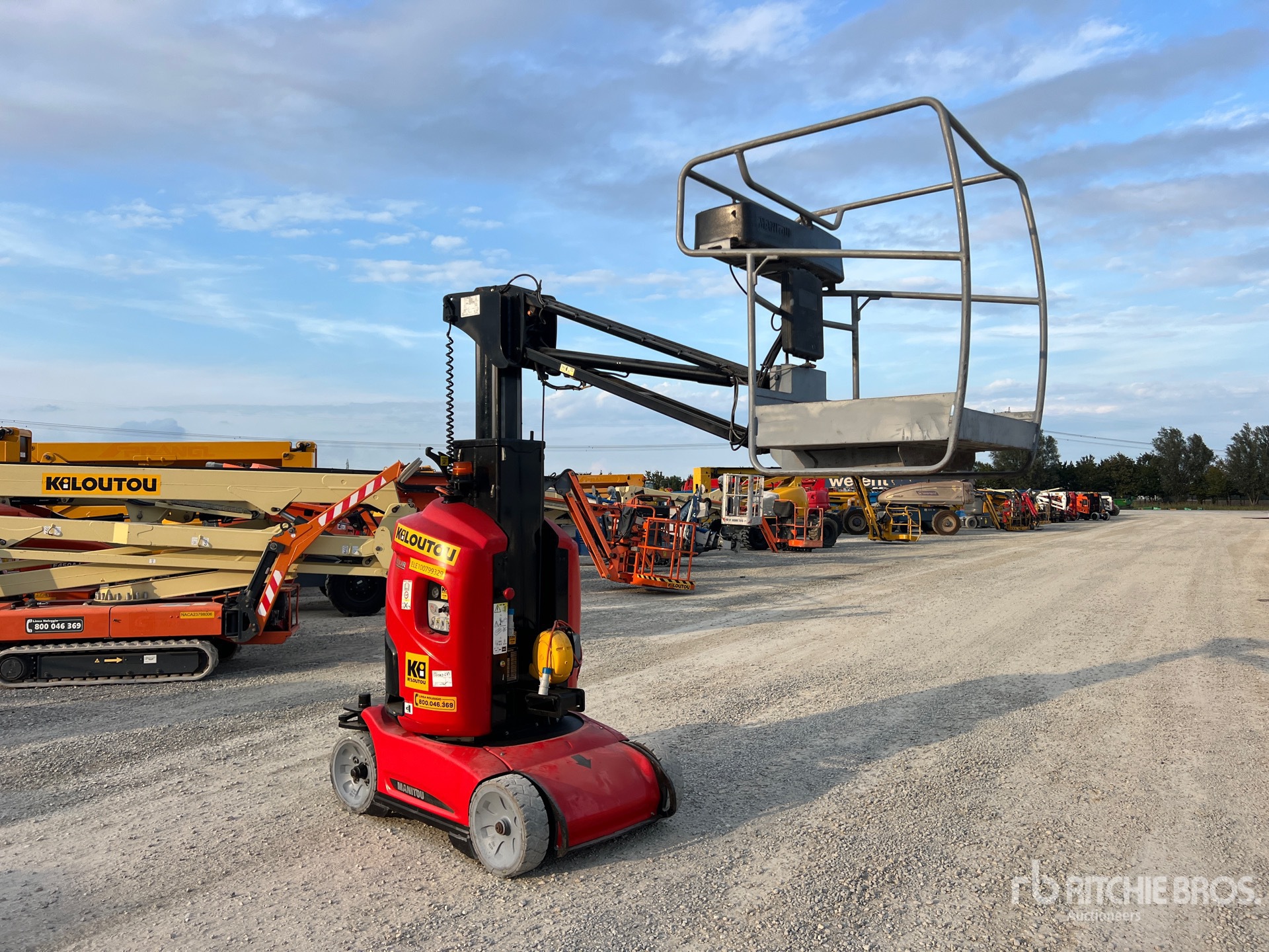 2020 Manitou 100 VJR
