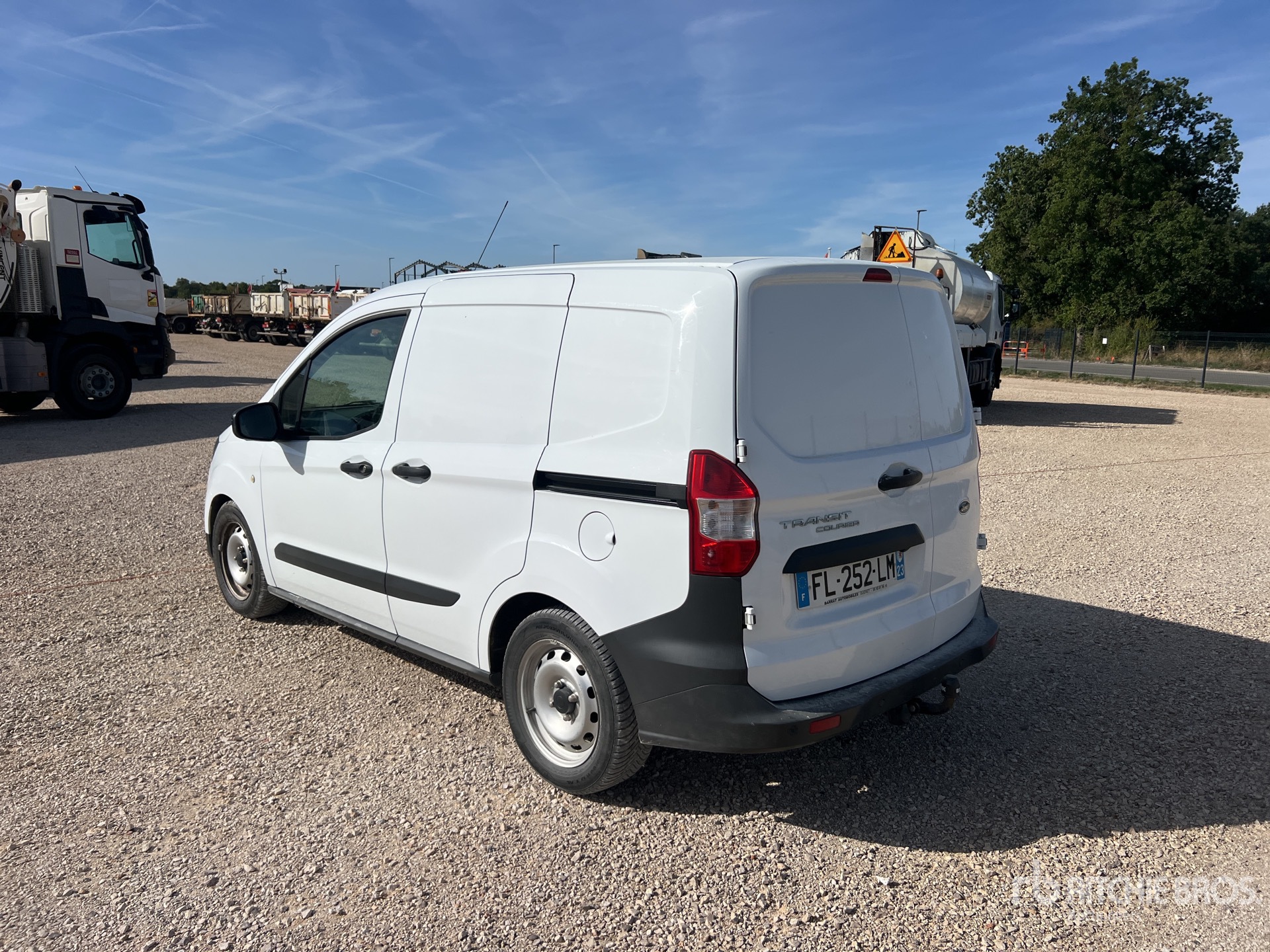 2019 Ford TRANSIT COURIER