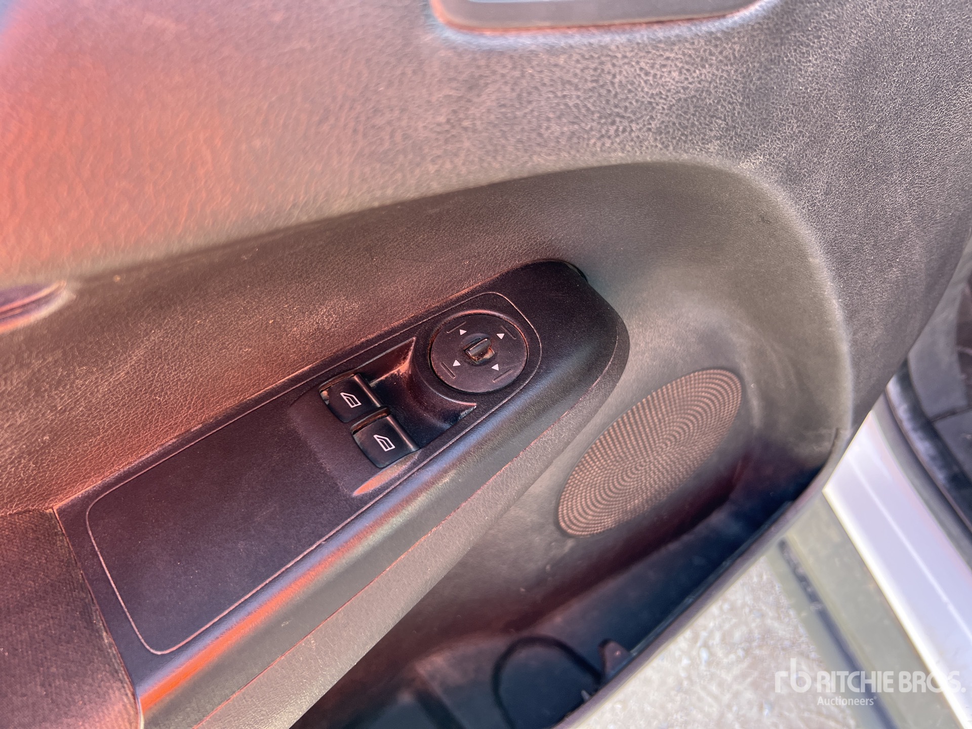 2019 Ford TRANSIT COURIER